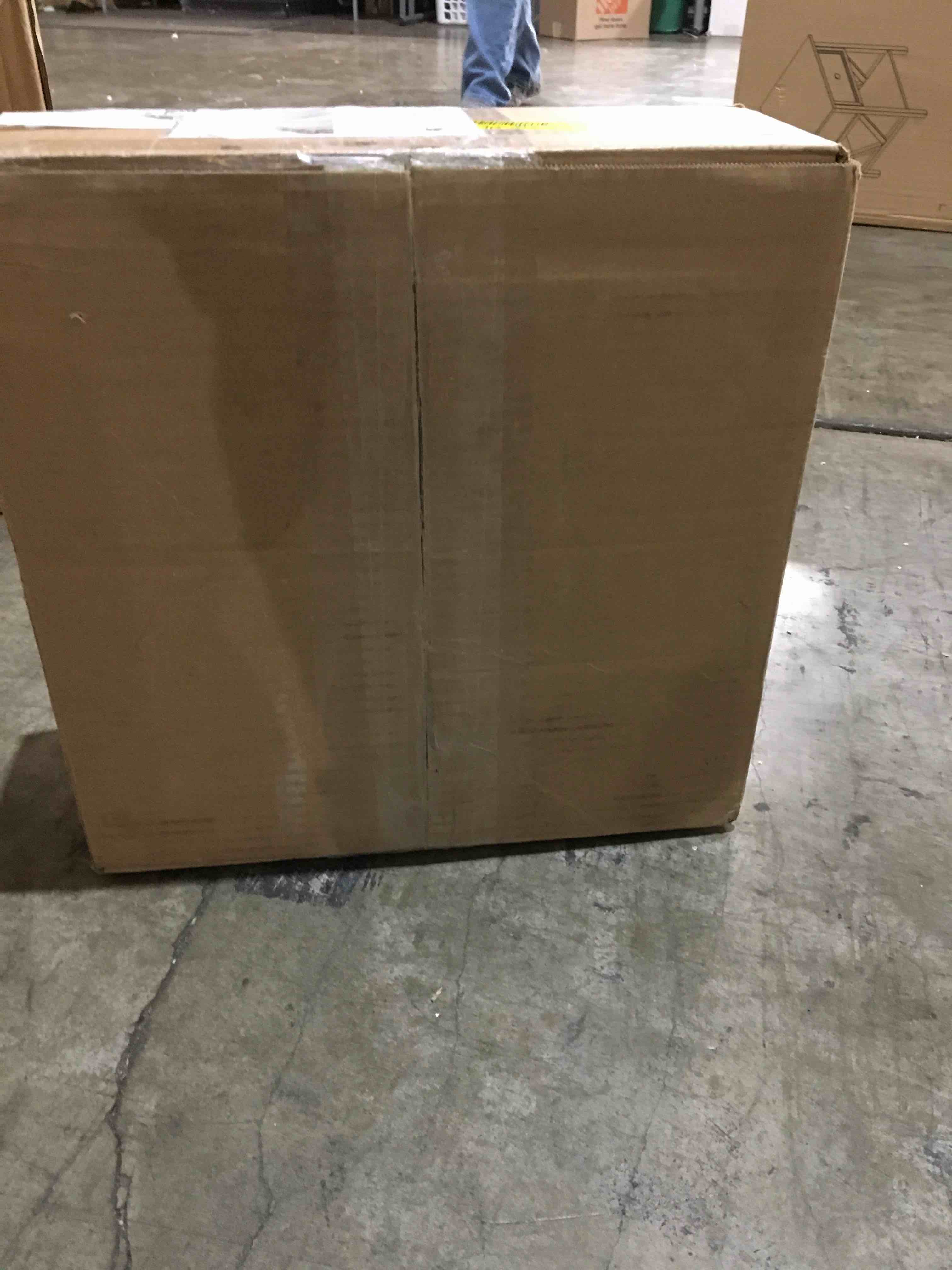 https://s3.amazonaws.com/lotting-images-prod/bidfta/RED5958809_1712688850680.jpeg
