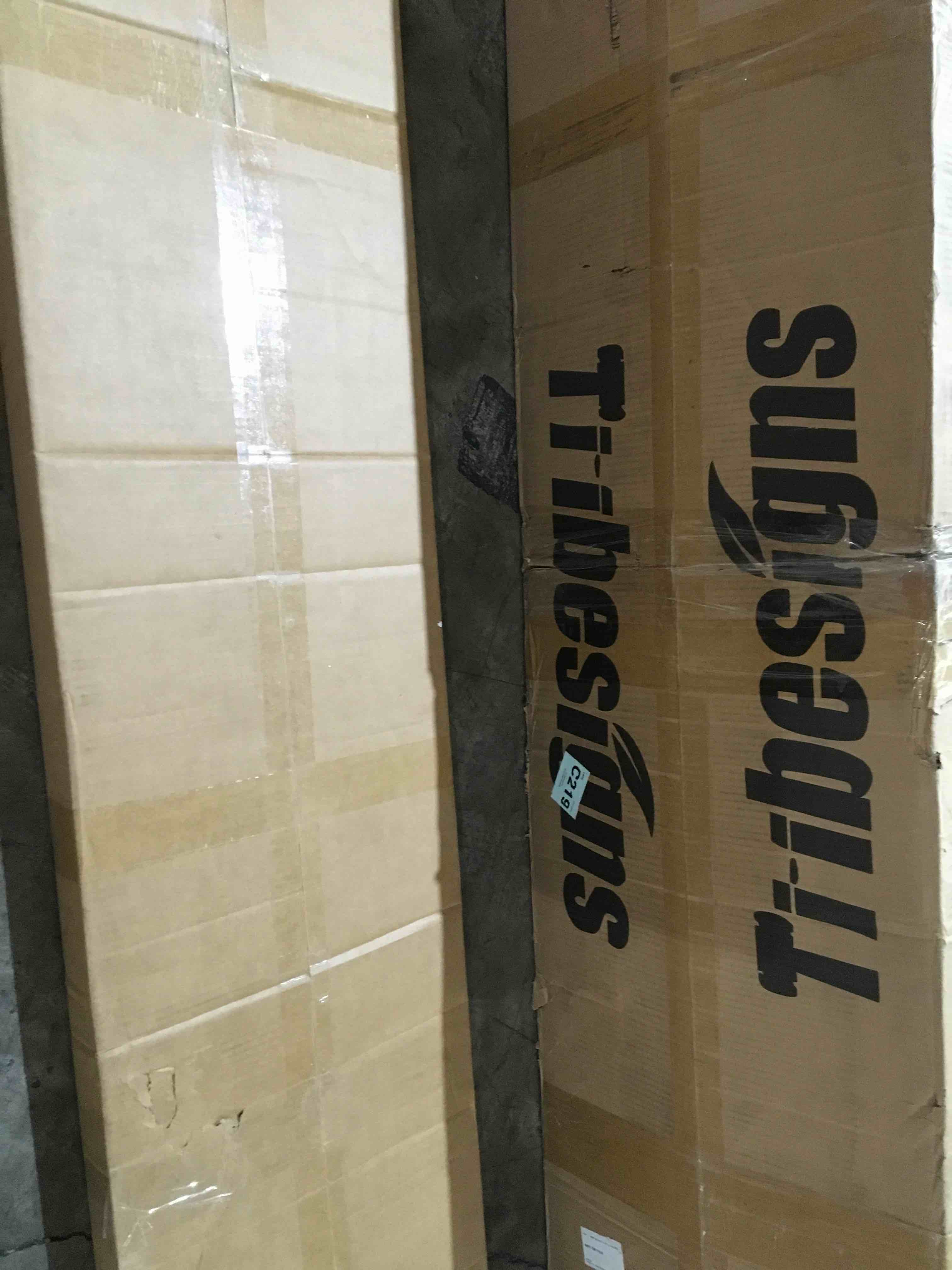 https://s3.amazonaws.com/lotting-images-prod/bidfta/RED5958888_1712841449560.jpeg