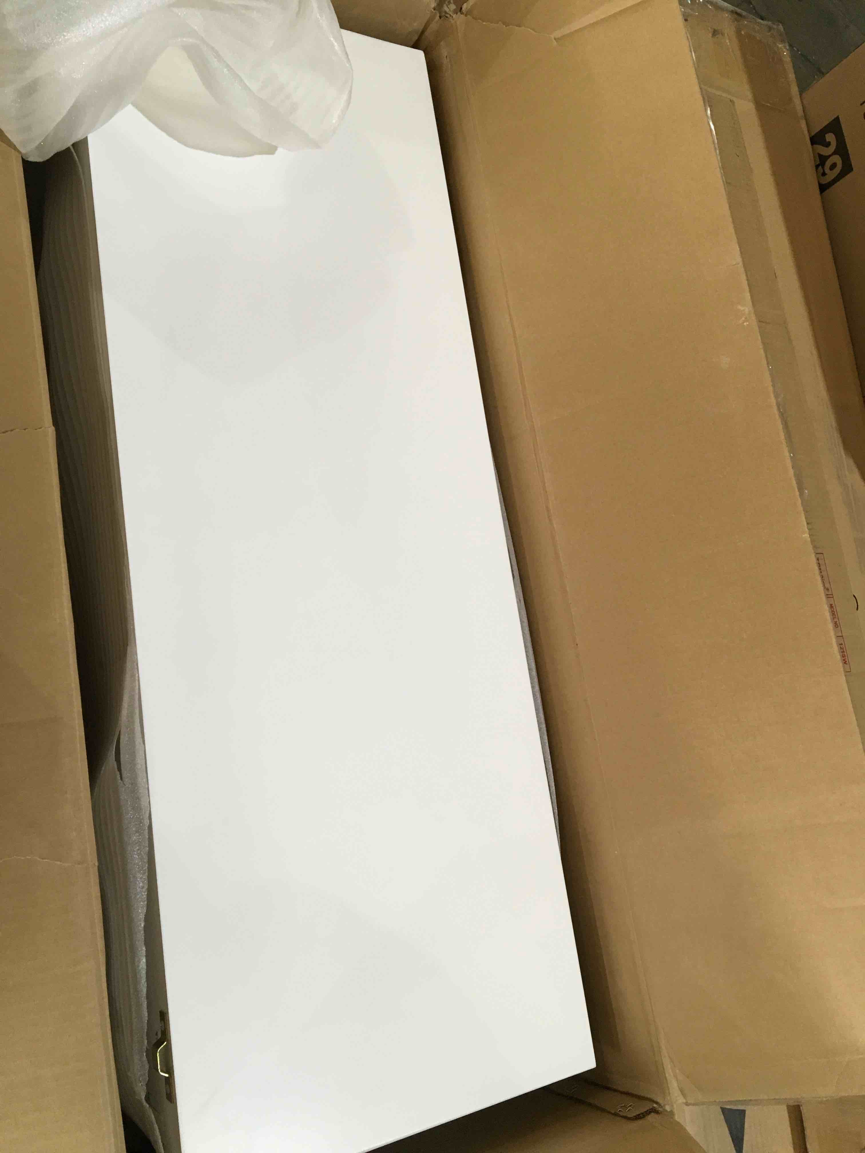 https://s3.amazonaws.com/lotting-images-prod/bidfta/RED5959048_1713184511639.jpeg