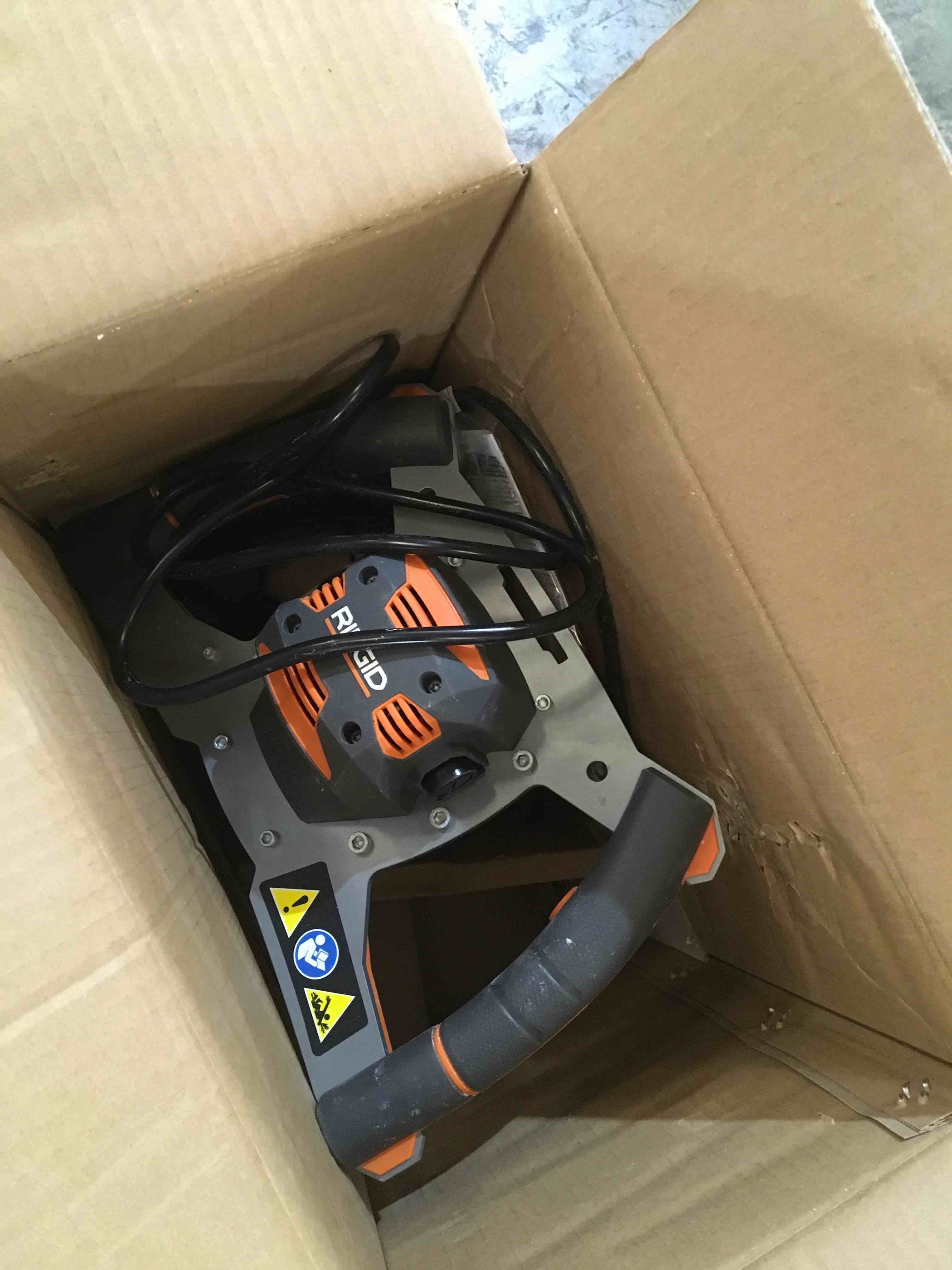 https://s3.amazonaws.com/lotting-images-prod/bidfta/RED5959593_1714058697844.jpeg