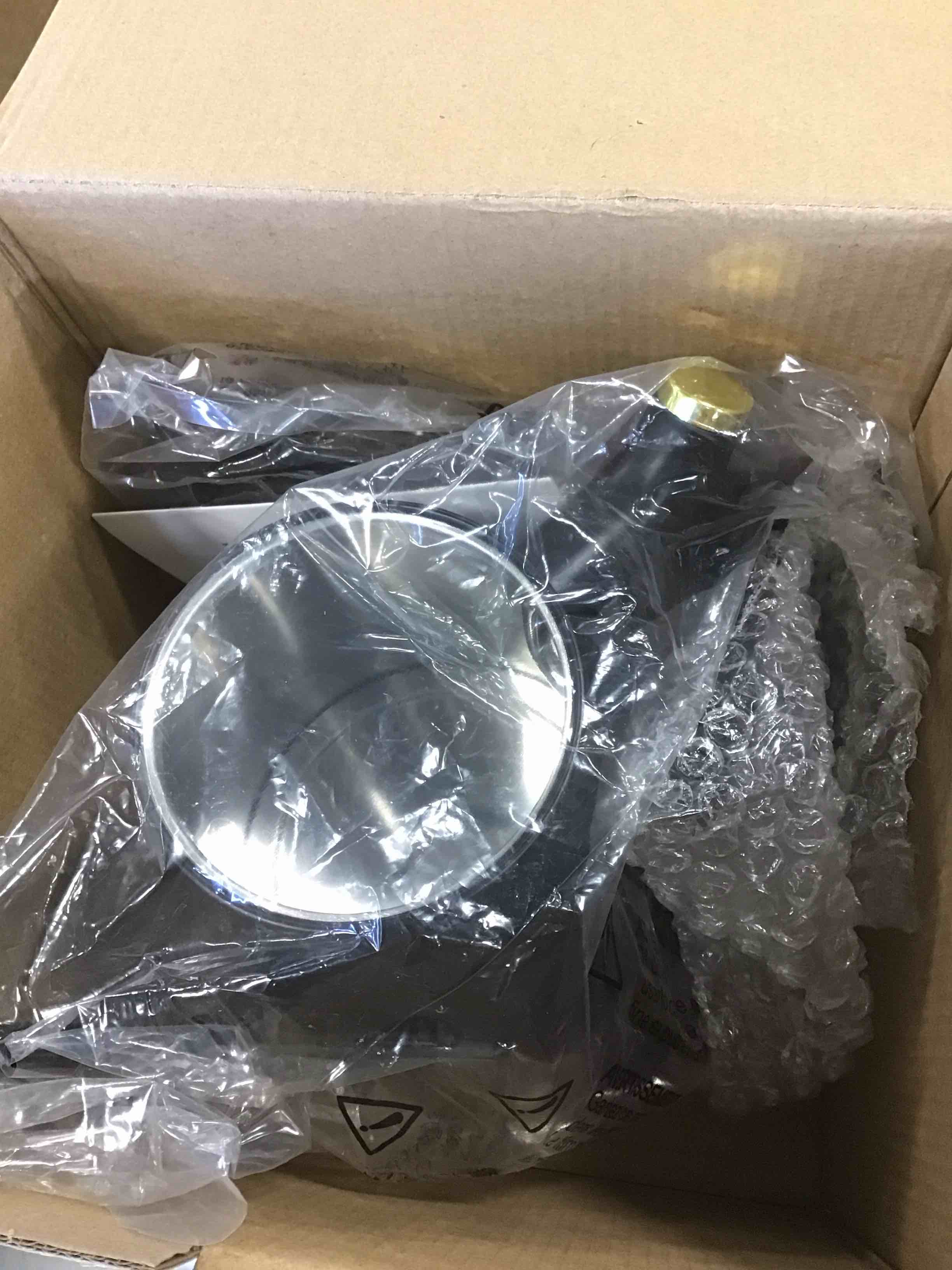 https://s3.amazonaws.com/lotting-images-prod/bidfta/RED5960164_1707252765245.jpeg