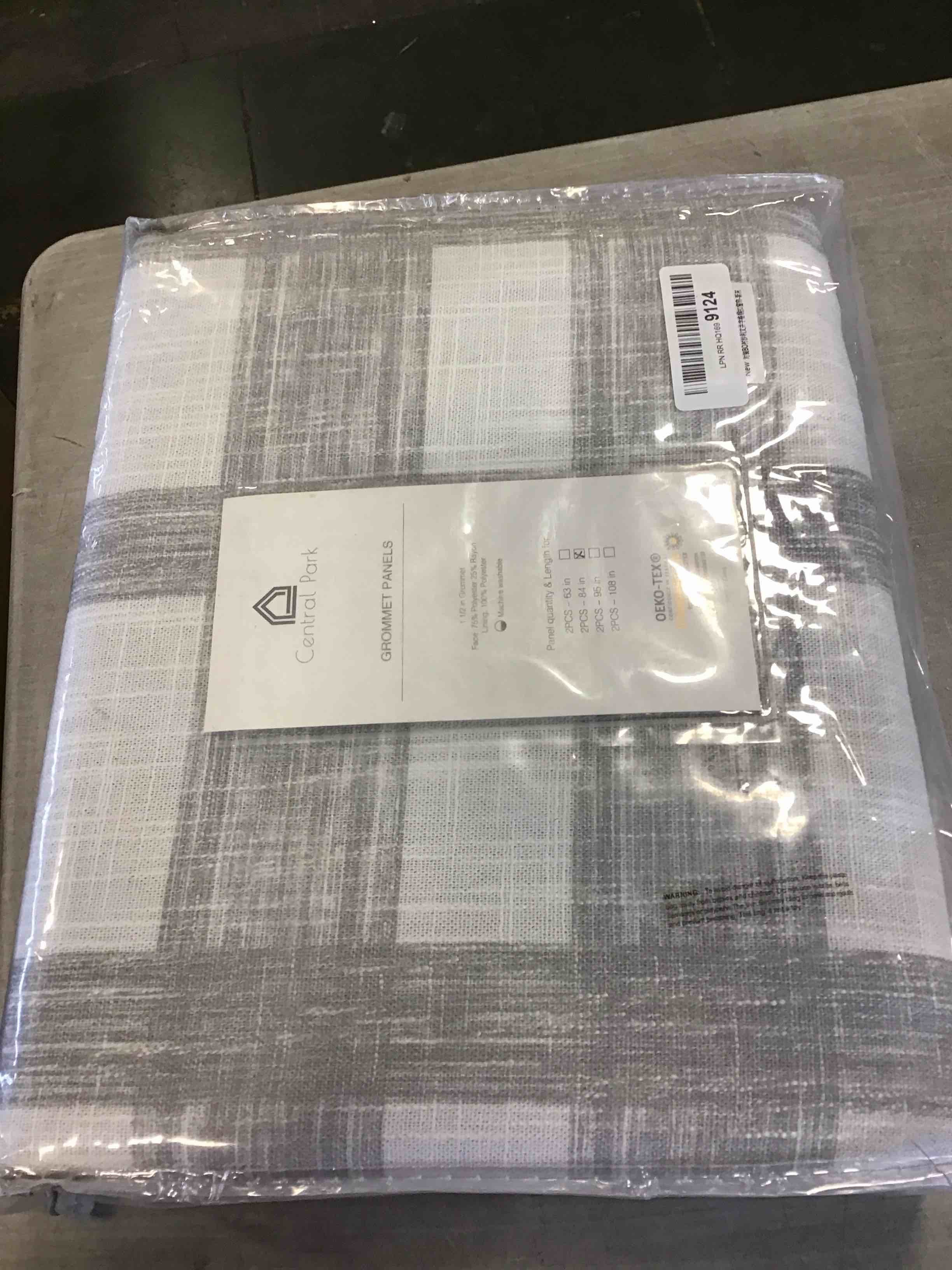https://s3.amazonaws.com/lotting-images-prod/bidfta/RED5960176_1707253961743.jpeg
