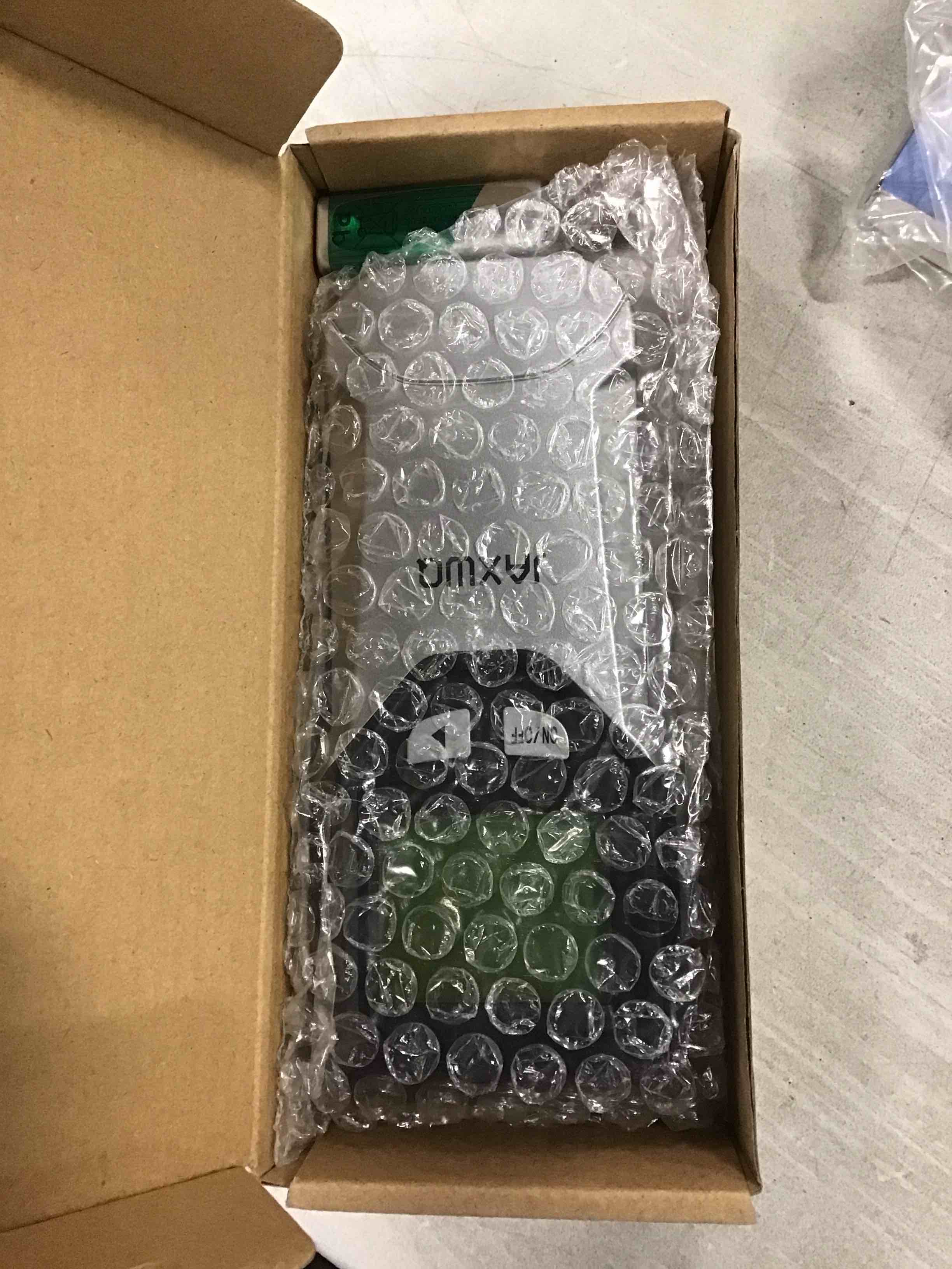 https://s3.amazonaws.com/lotting-images-prod/bidfta/RED5960241_1707310877239.jpeg