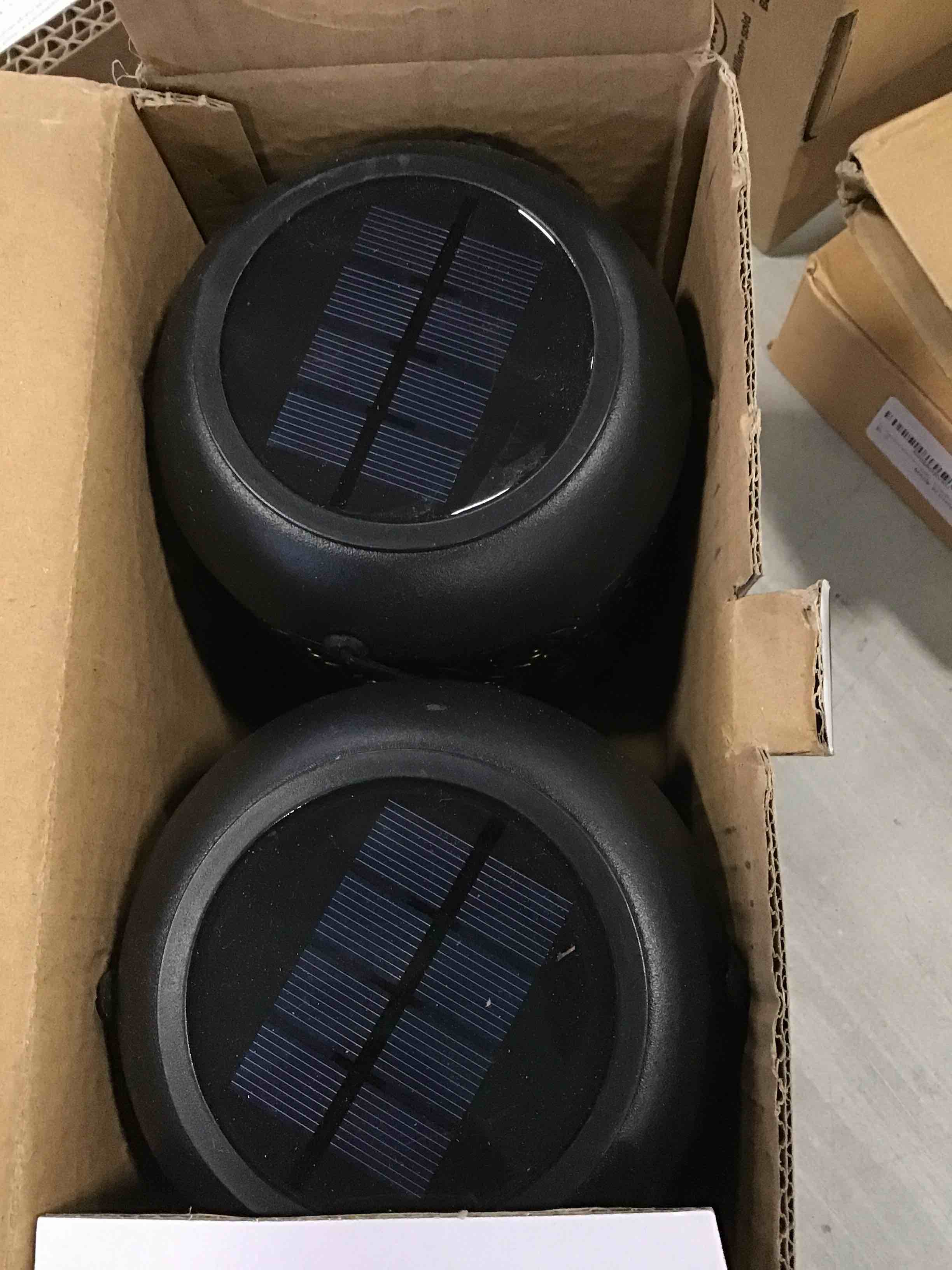 https://s3.amazonaws.com/lotting-images-prod/bidfta/RED5960915_1707487289714.jpeg