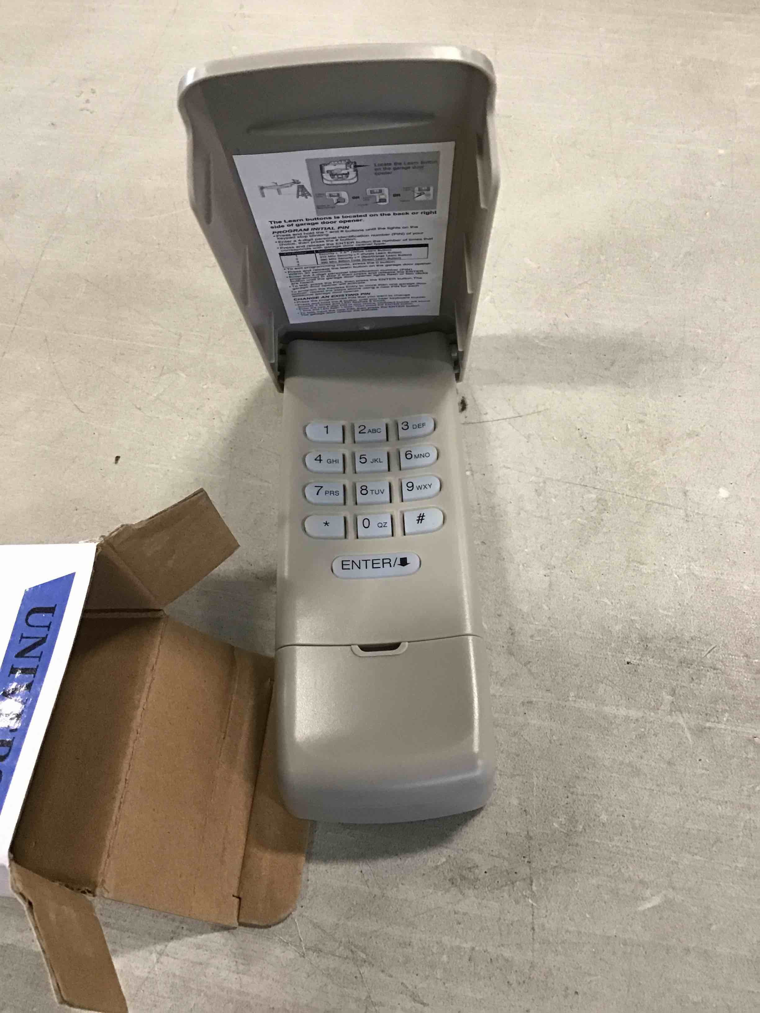 https://s3.amazonaws.com/lotting-images-prod/bidfta/RED5960953_1707490377532.jpeg