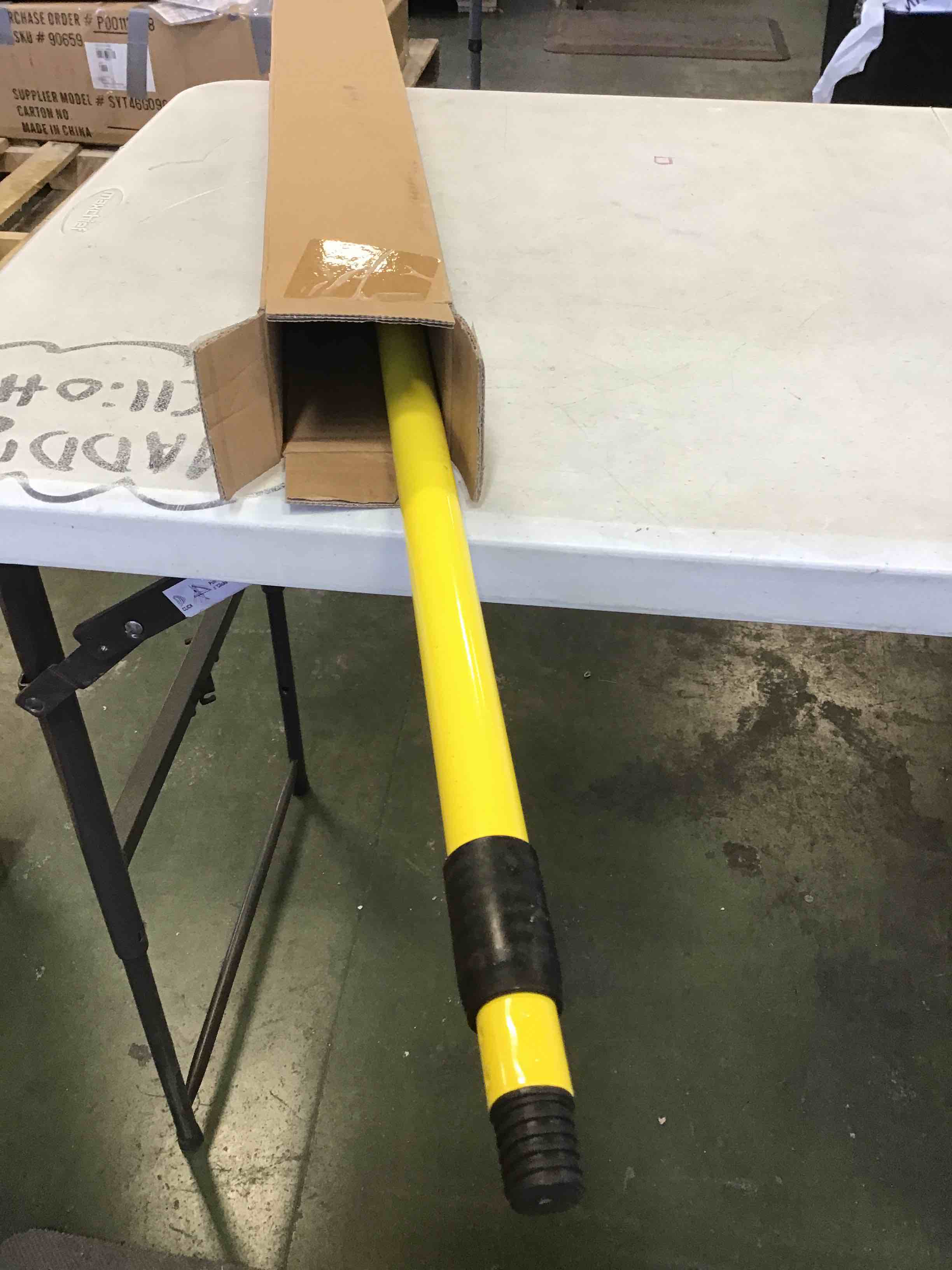 https://s3.amazonaws.com/lotting-images-prod/bidfta/RED5961292_1707759872150.jpeg