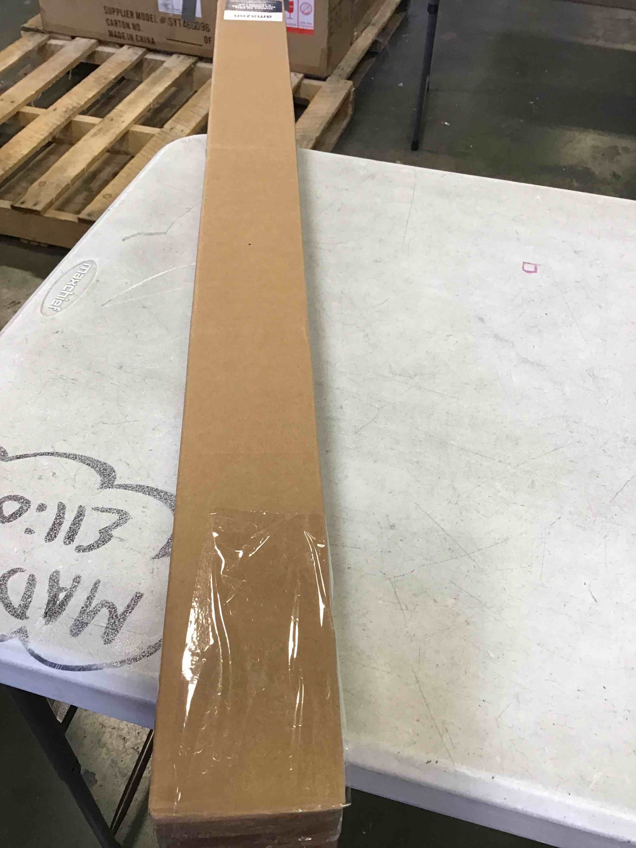 https://s3.amazonaws.com/lotting-images-prod/bidfta/RED5961292_1707759895627.jpeg