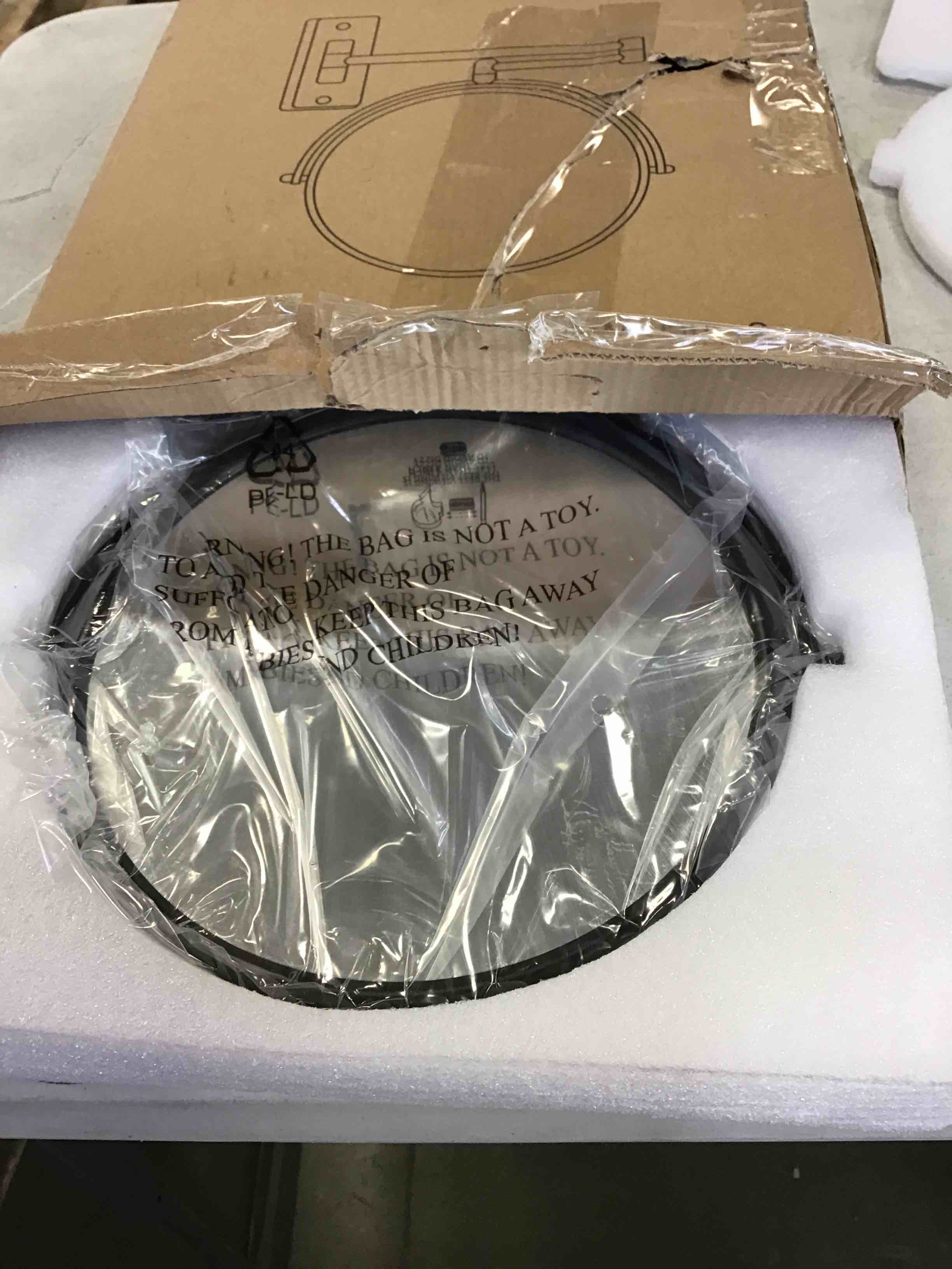 https://s3.amazonaws.com/lotting-images-prod/bidfta/RED5961366_1707768859033.jpeg