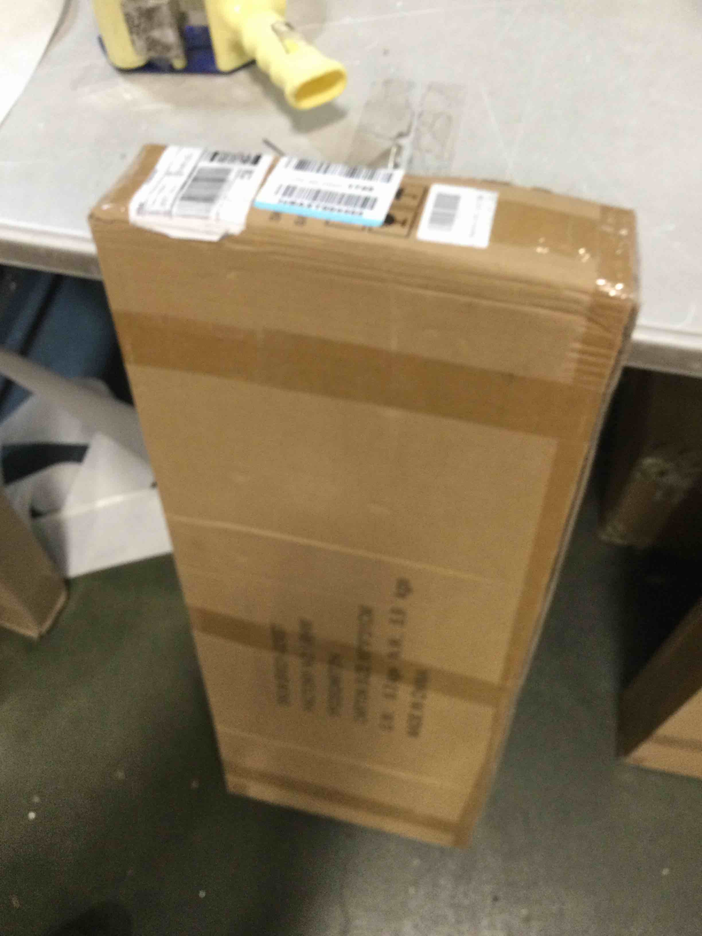 https://s3.amazonaws.com/lotting-images-prod/bidfta/RED5961514_1706989659870.jpeg