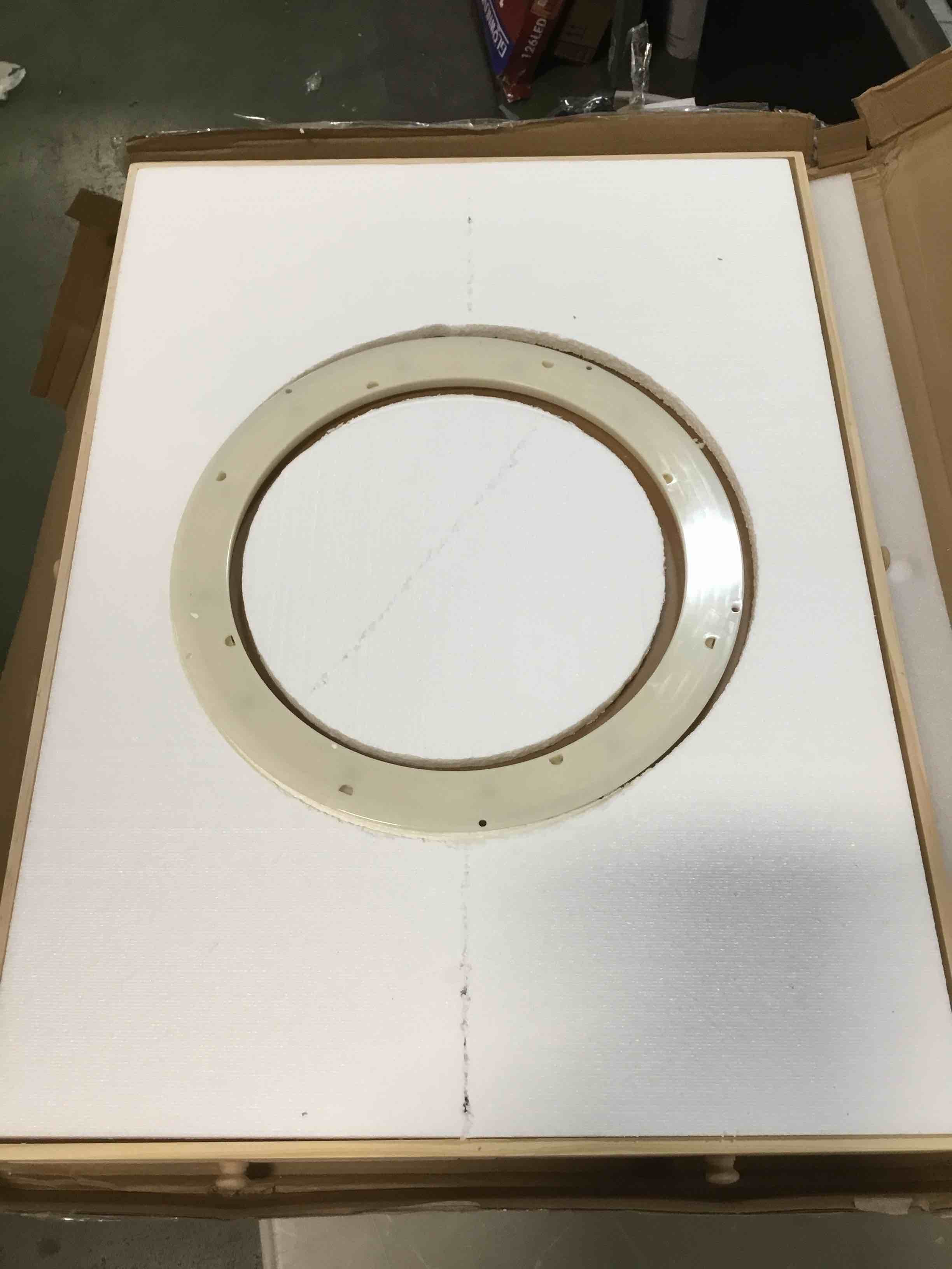 https://s3.amazonaws.com/lotting-images-prod/bidfta/RED5961721_1707167872716.jpeg