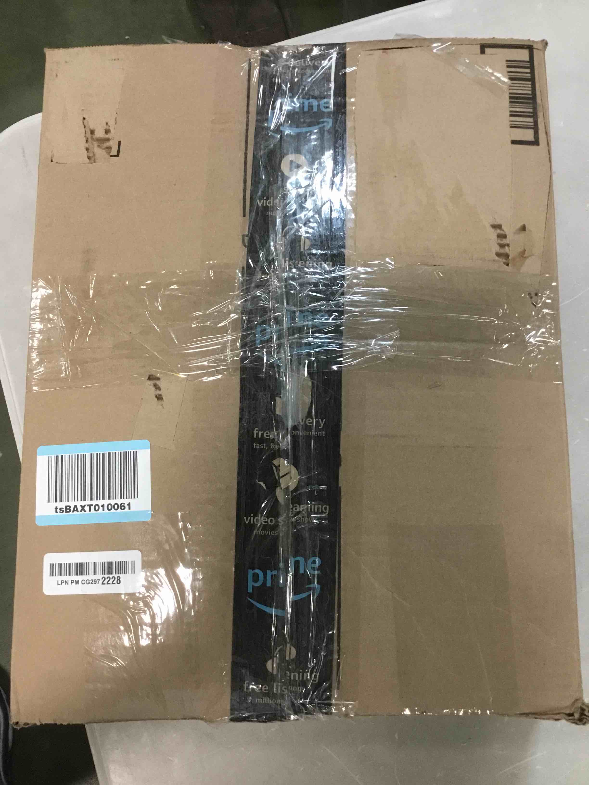 https://s3.amazonaws.com/lotting-images-prod/bidfta/RED5961816_1707246380717.jpeg