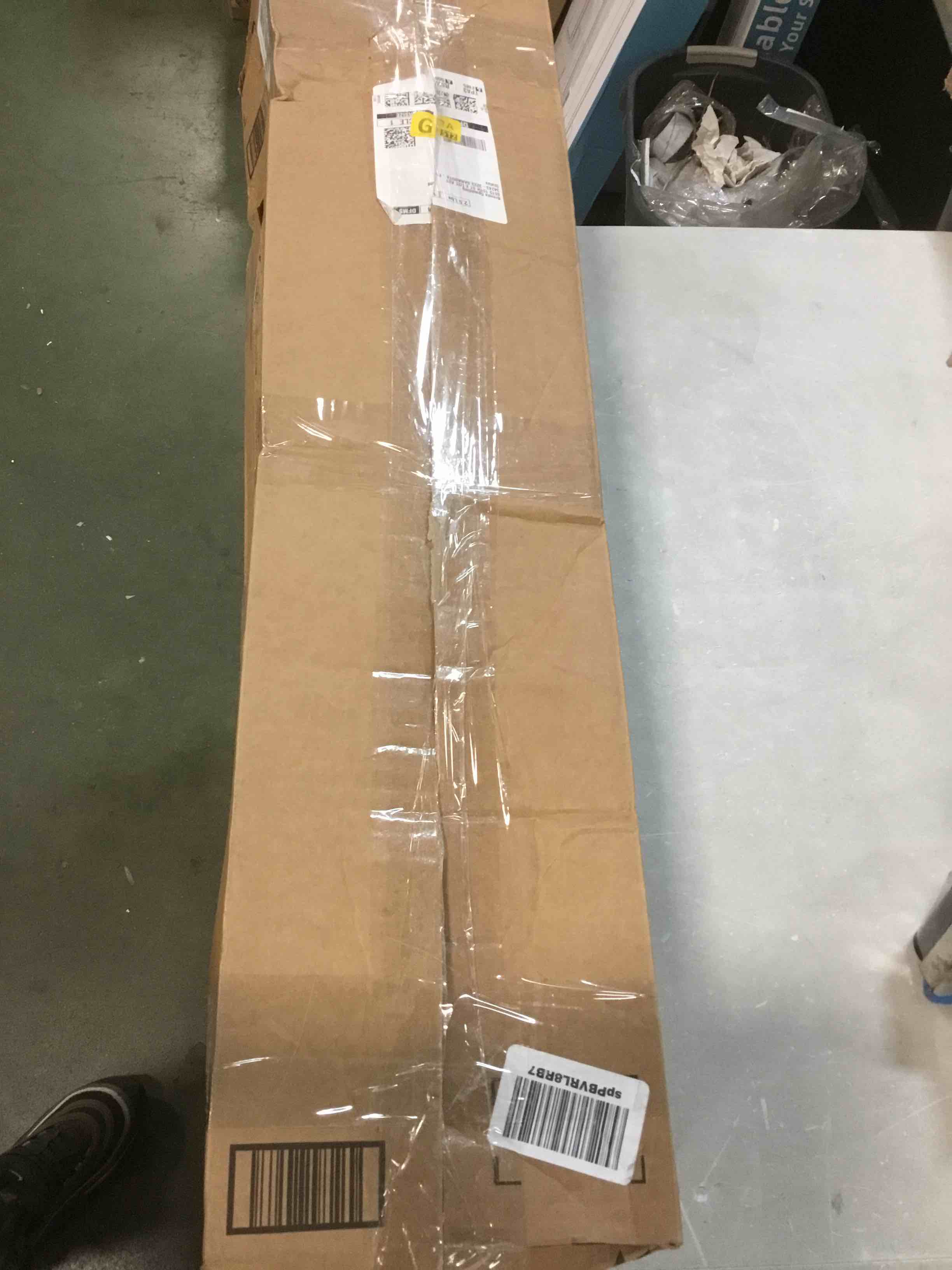 https://s3.amazonaws.com/lotting-images-prod/bidfta/RED5961846_1707254217930.jpeg