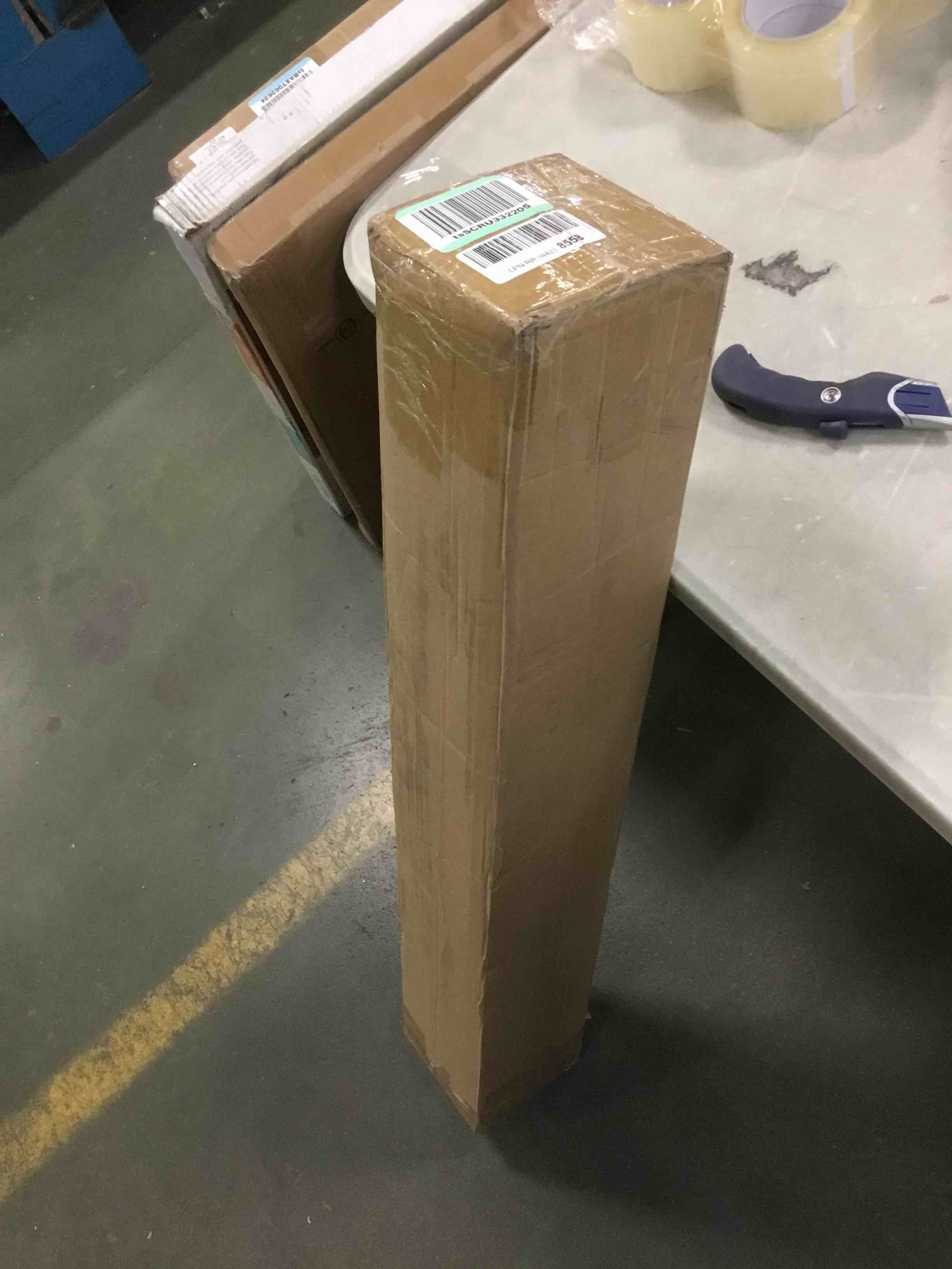 https://s3.amazonaws.com/lotting-images-prod/bidfta/RED5962368_1708788109162.jpeg