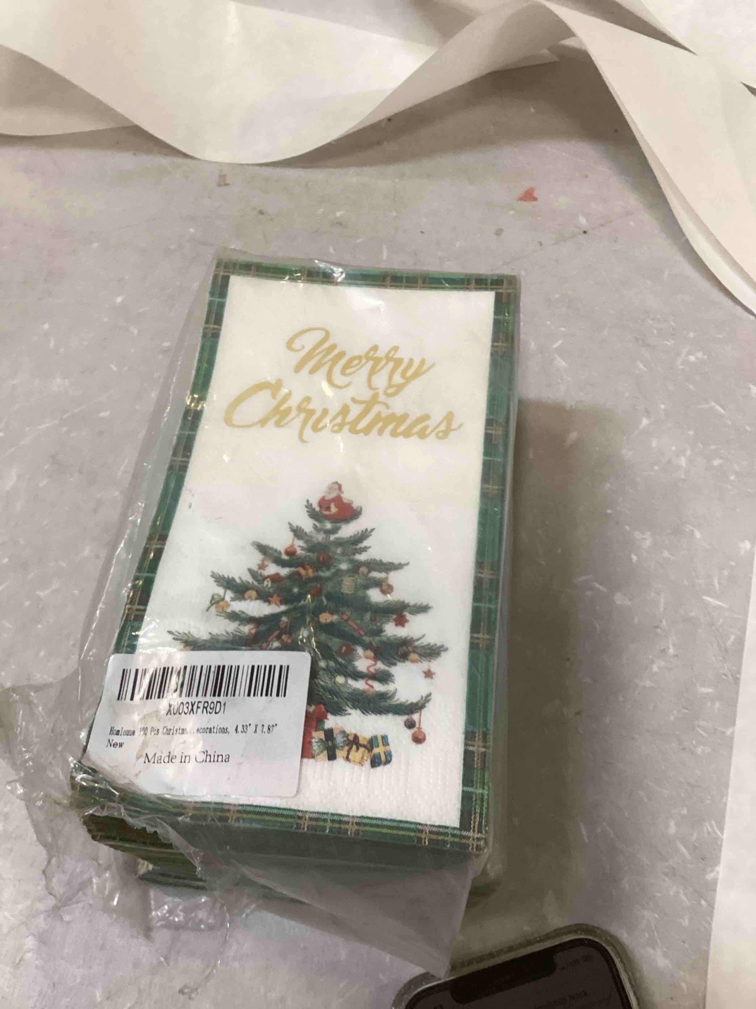 100 piece Christmas napkins 