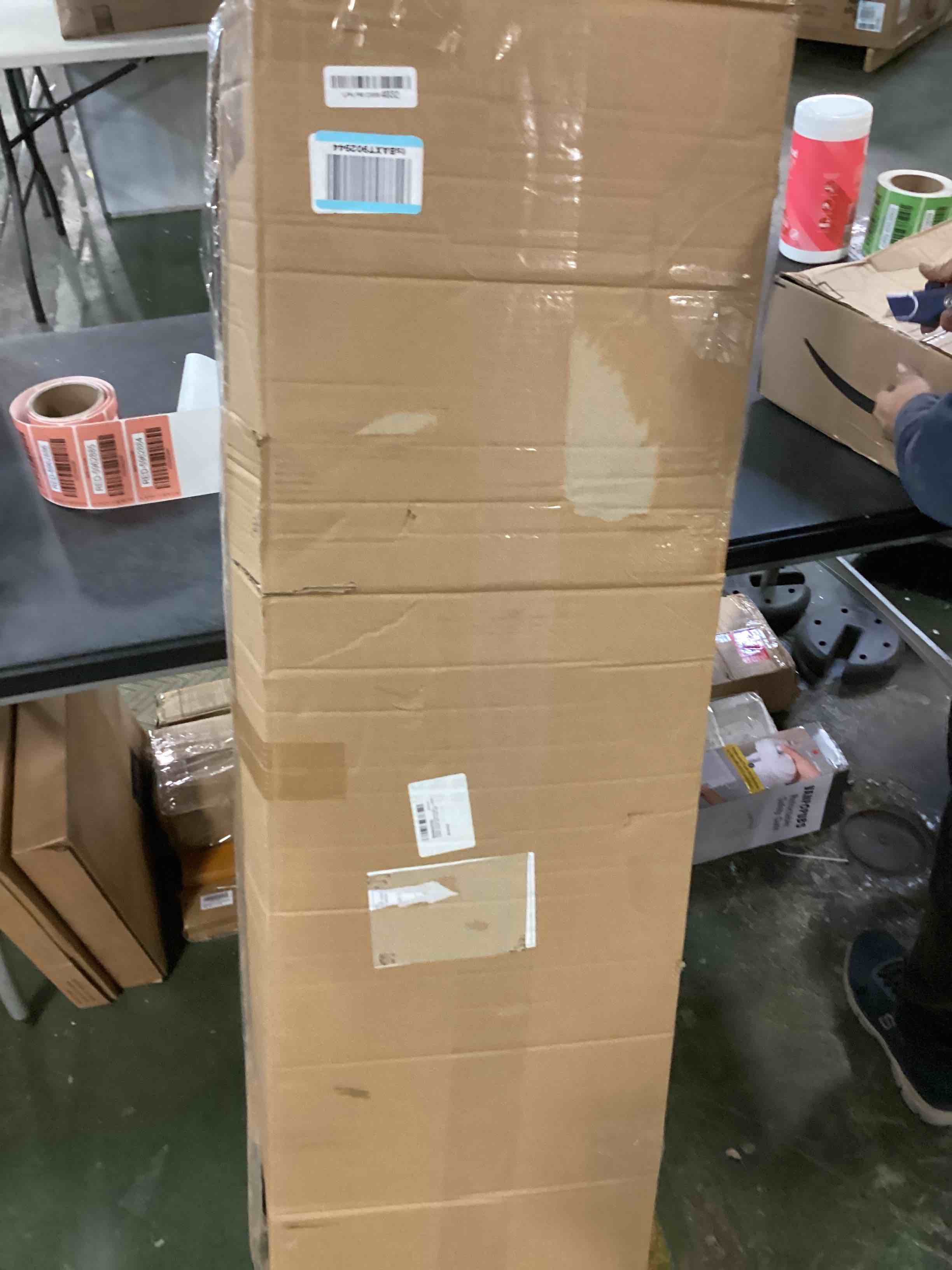https://s3.amazonaws.com/lotting-images-prod/bidfta/RED5962884_1709055079632.jpeg