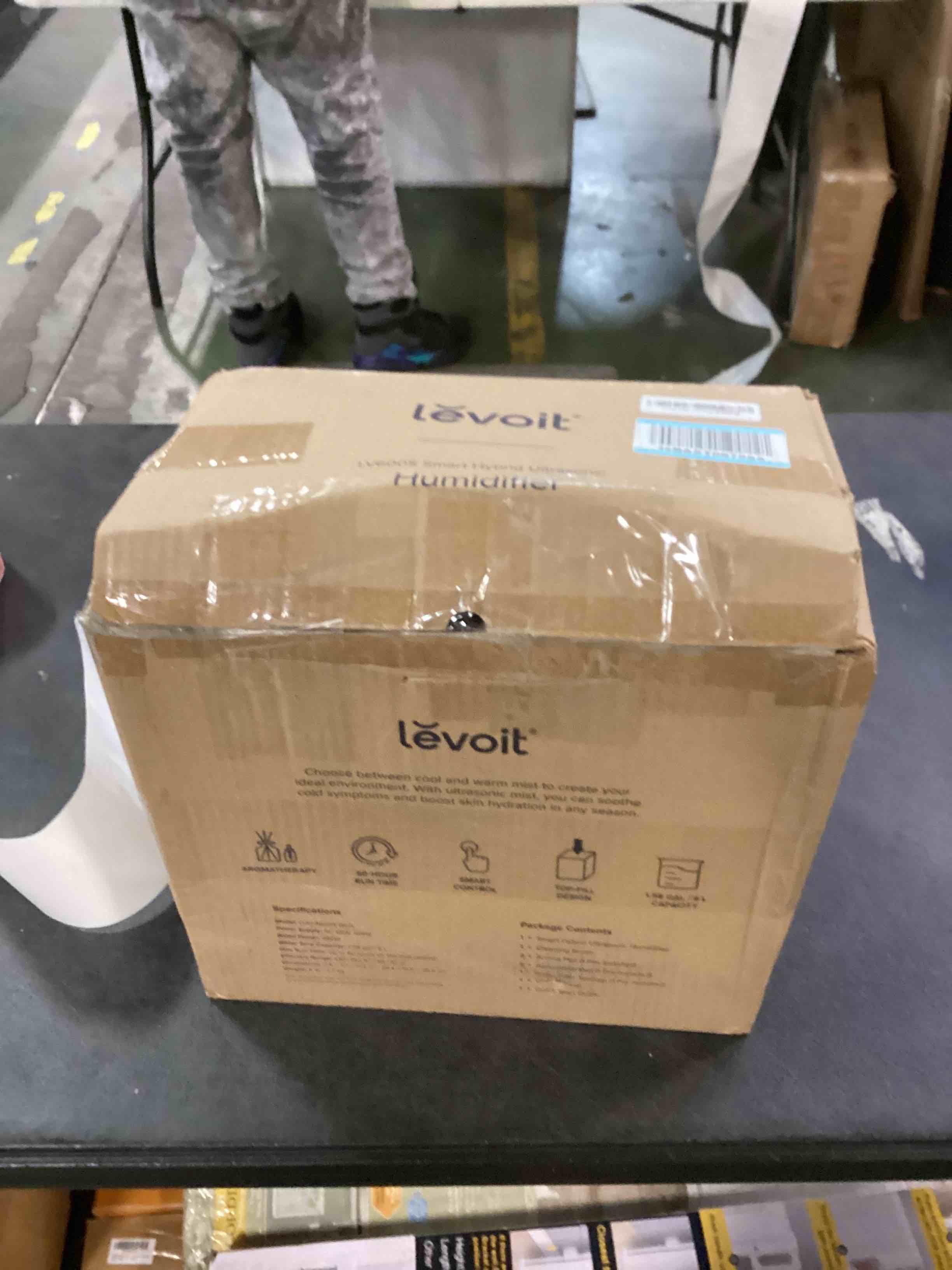 https://s3.amazonaws.com/lotting-images-prod/bidfta/RED5962893_1709058254268.jpeg