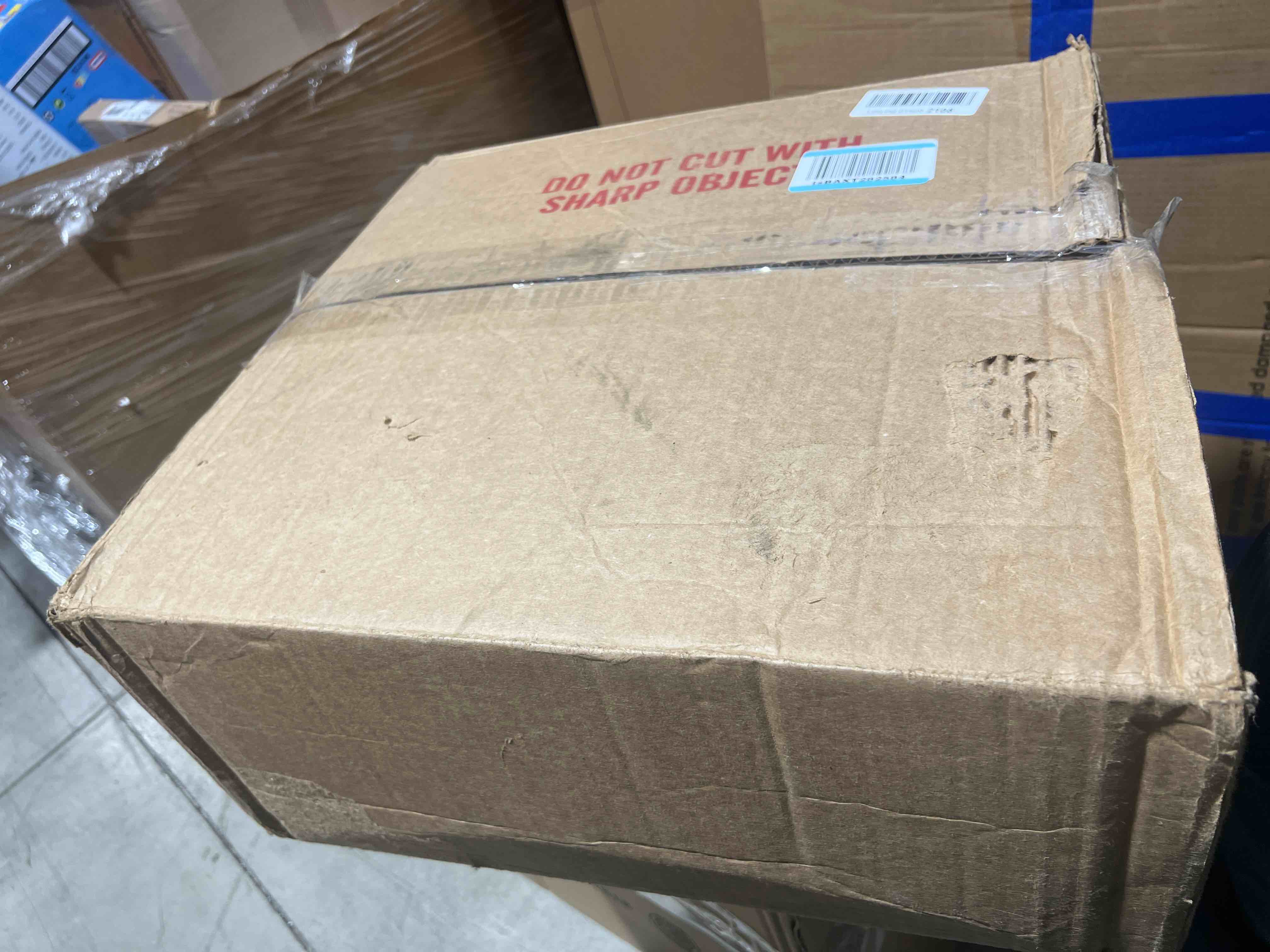 https://s3.amazonaws.com/lotting-images-prod/bidfta/RED5963118_1710787977241.jpeg