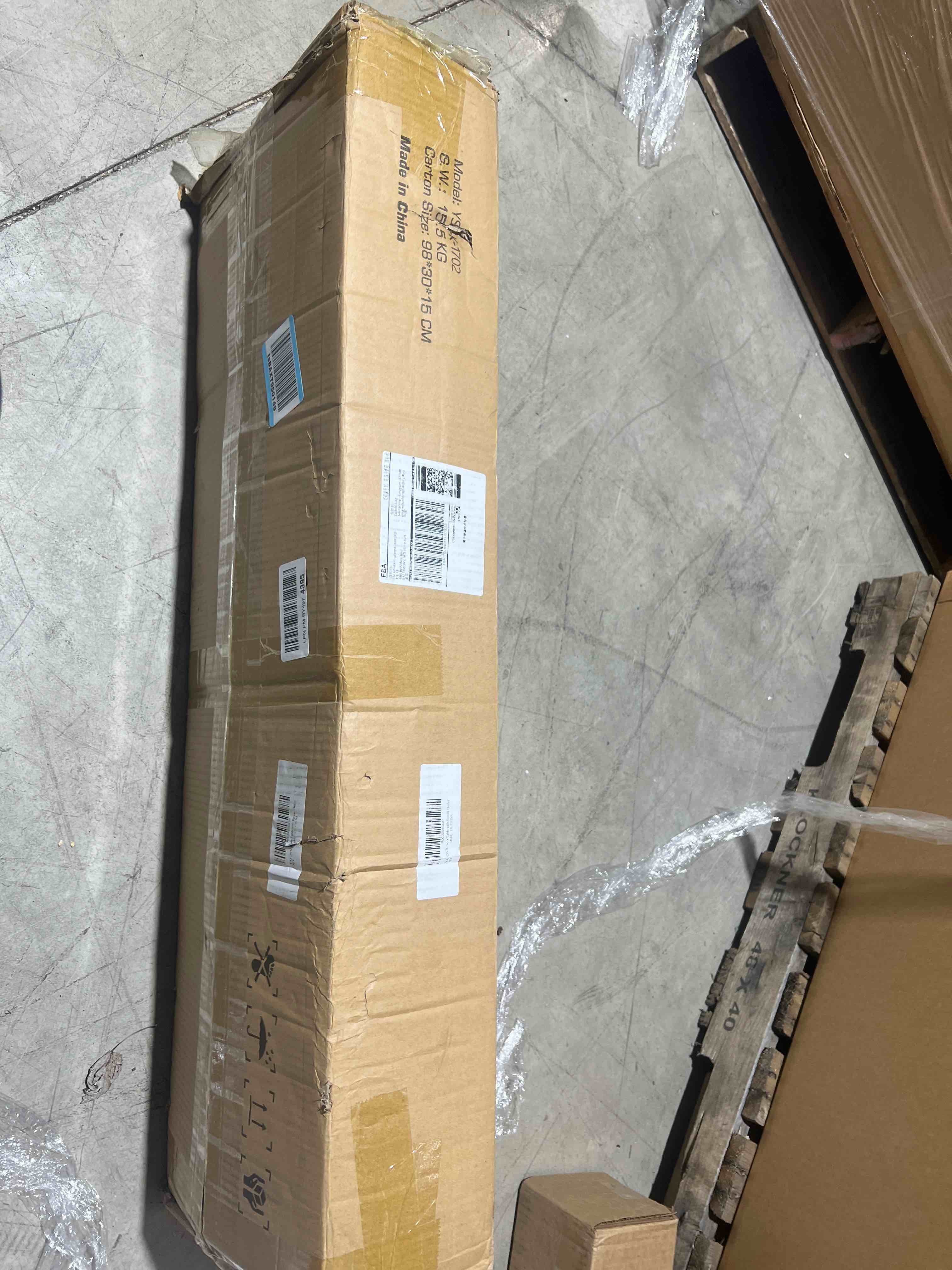 https://s3.amazonaws.com/lotting-images-prod/bidfta/RED5963131_1710784653001.jpeg