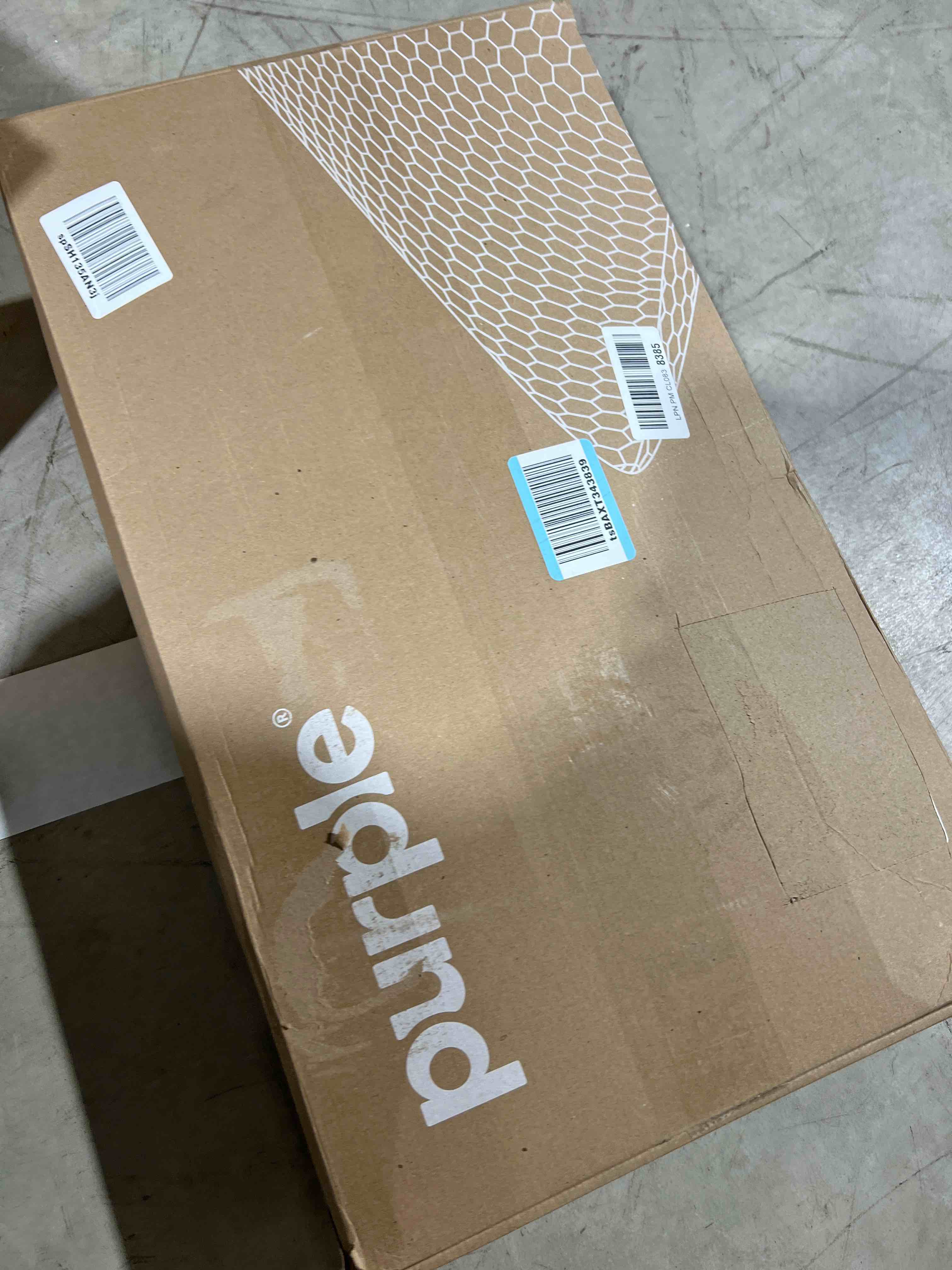 https://s3.amazonaws.com/lotting-images-prod/bidfta/RED5963205_1710880839942.jpeg