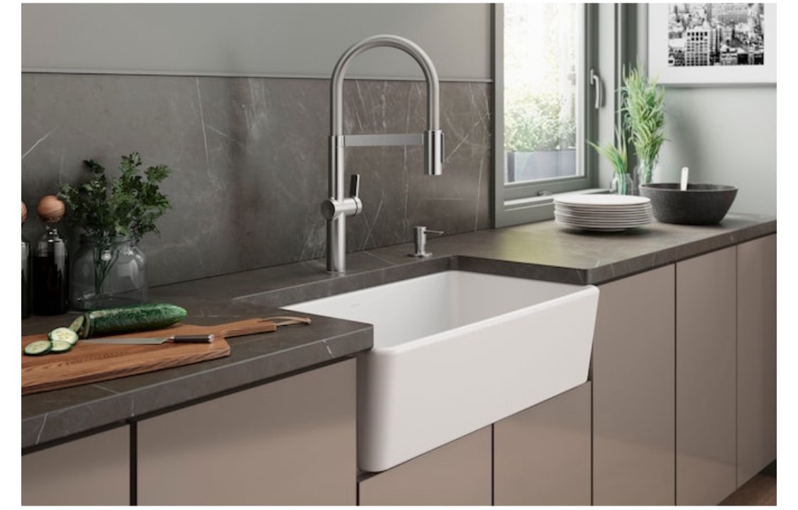 KOHLER Pepin Farmhouse Apron Front 33.69-in x 18.25-in White Cast Iron Single Bowl Kitchen Sink