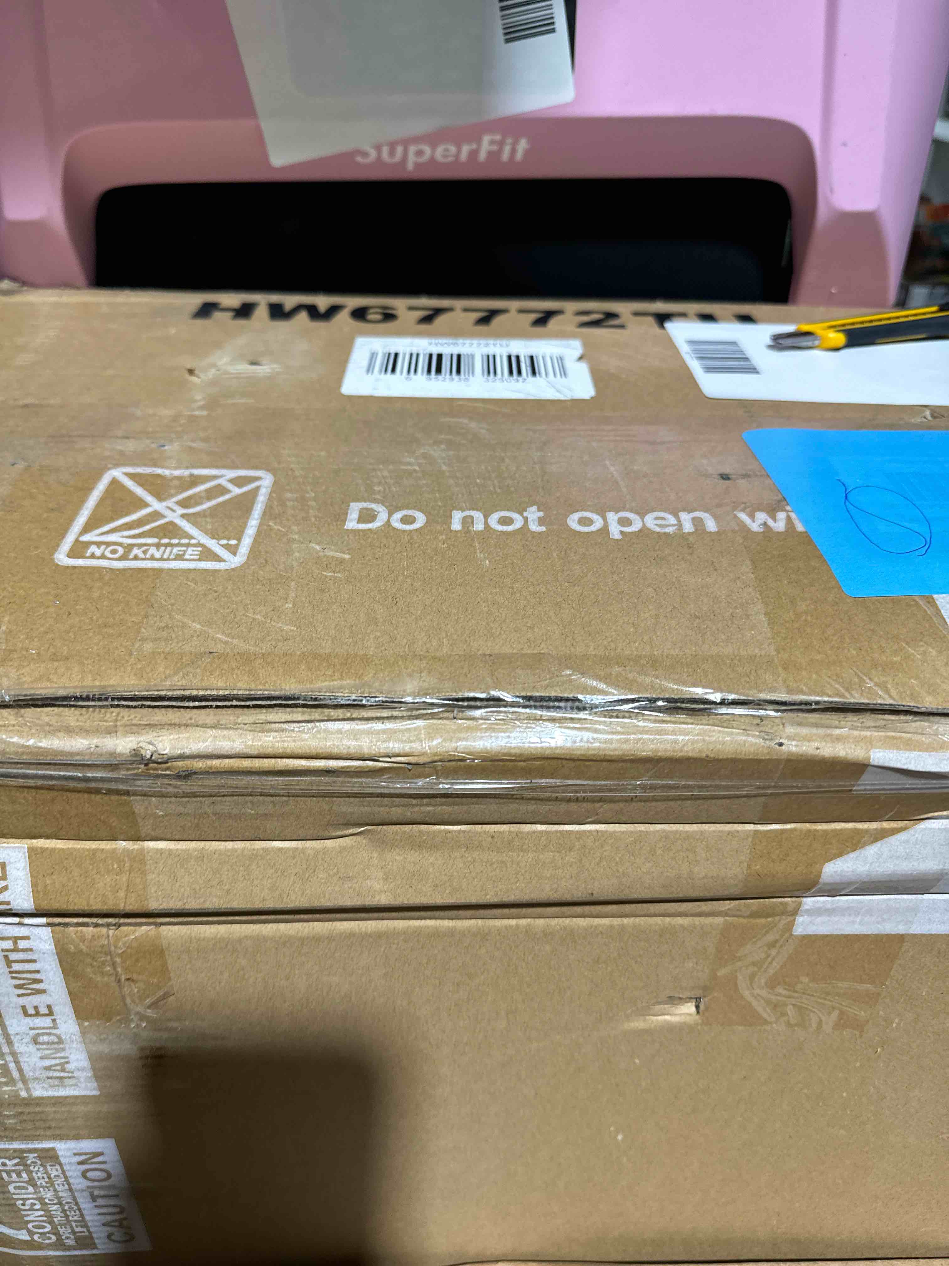 https://s3.amazonaws.com/lotting-images-prod/bidfta/RED5963623_1714456019327.jpeg