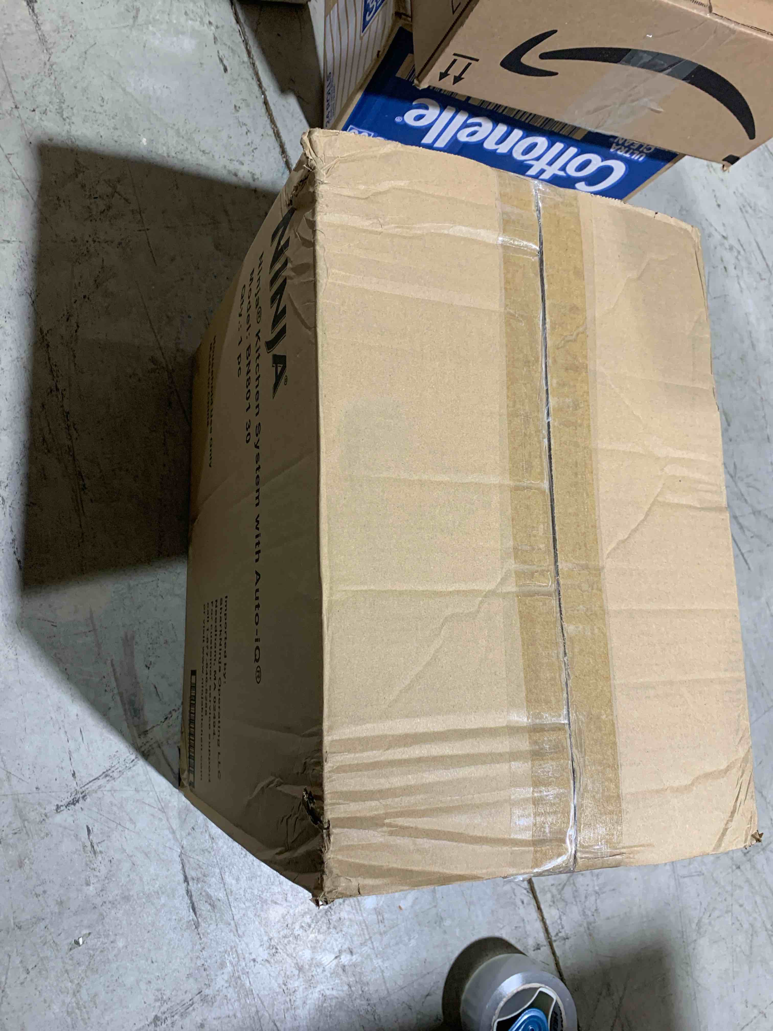 https://s3.amazonaws.com/lotting-images-prod/bidfta/RED5964271_1717799131783.jpeg