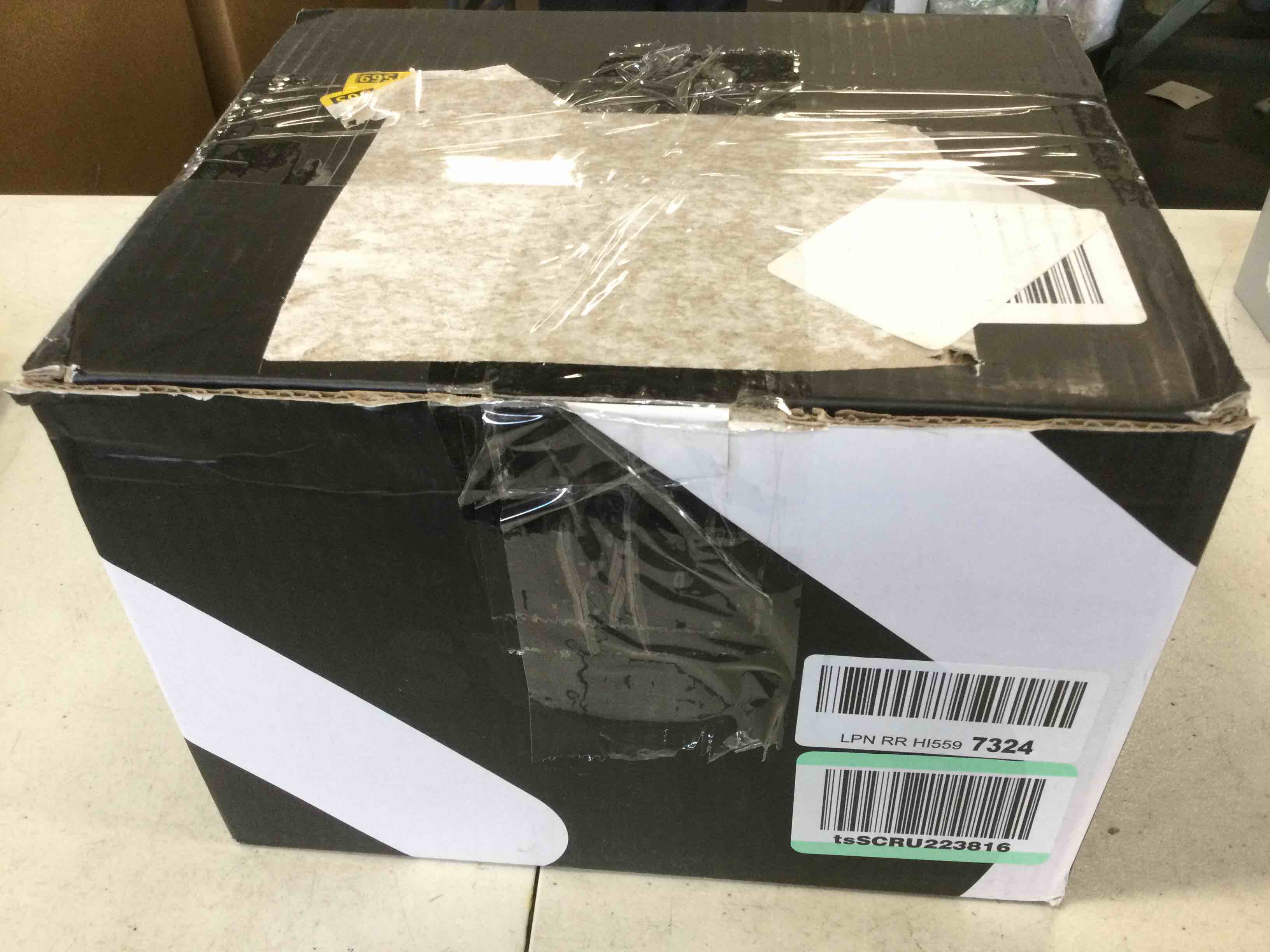 https://s3.amazonaws.com/lotting-images-prod/bidfta/RED5966569_1708027594573.jpeg
