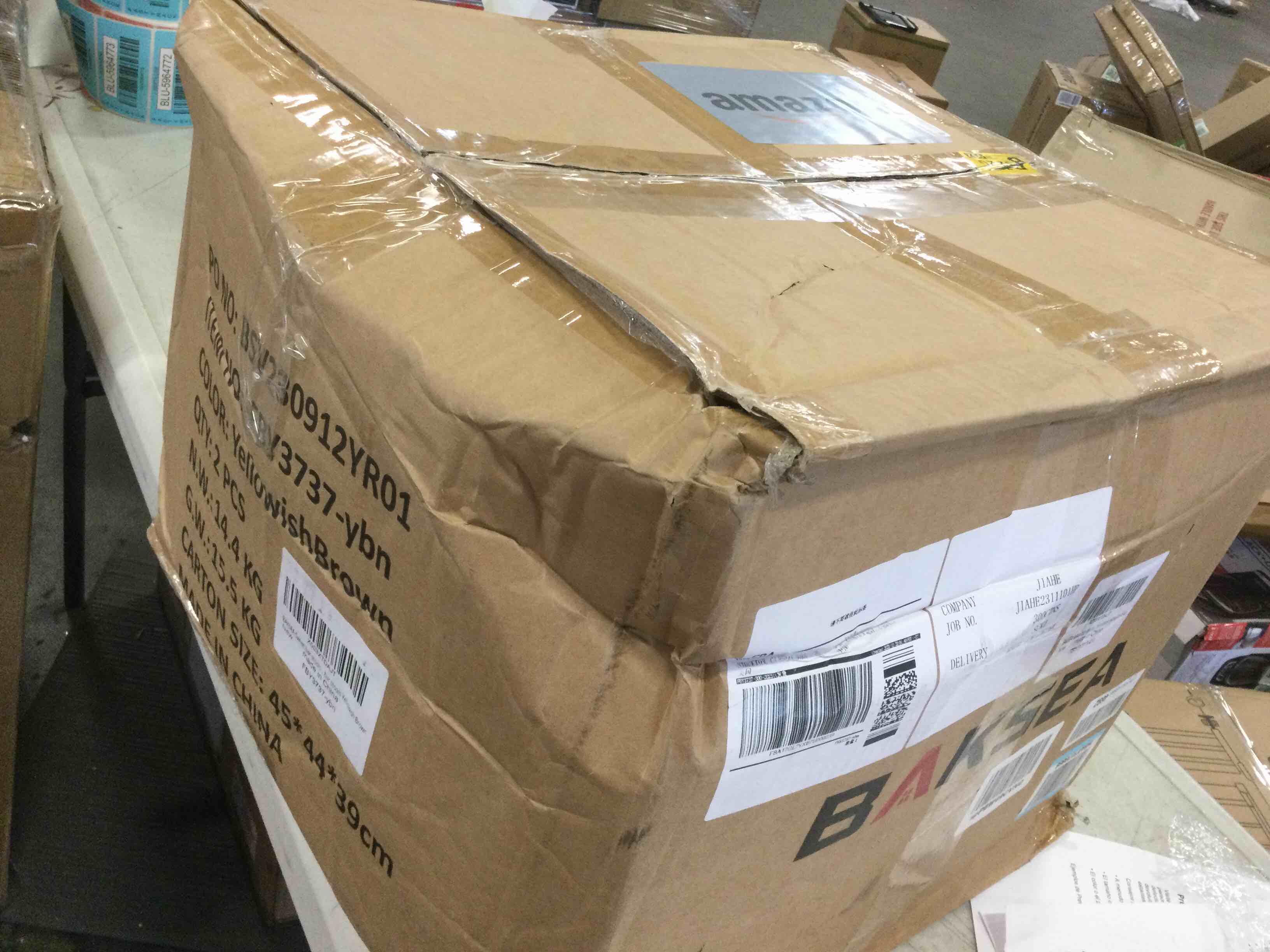 https://s3.amazonaws.com/lotting-images-prod/bidfta/RED5966816_1708958835886.jpeg