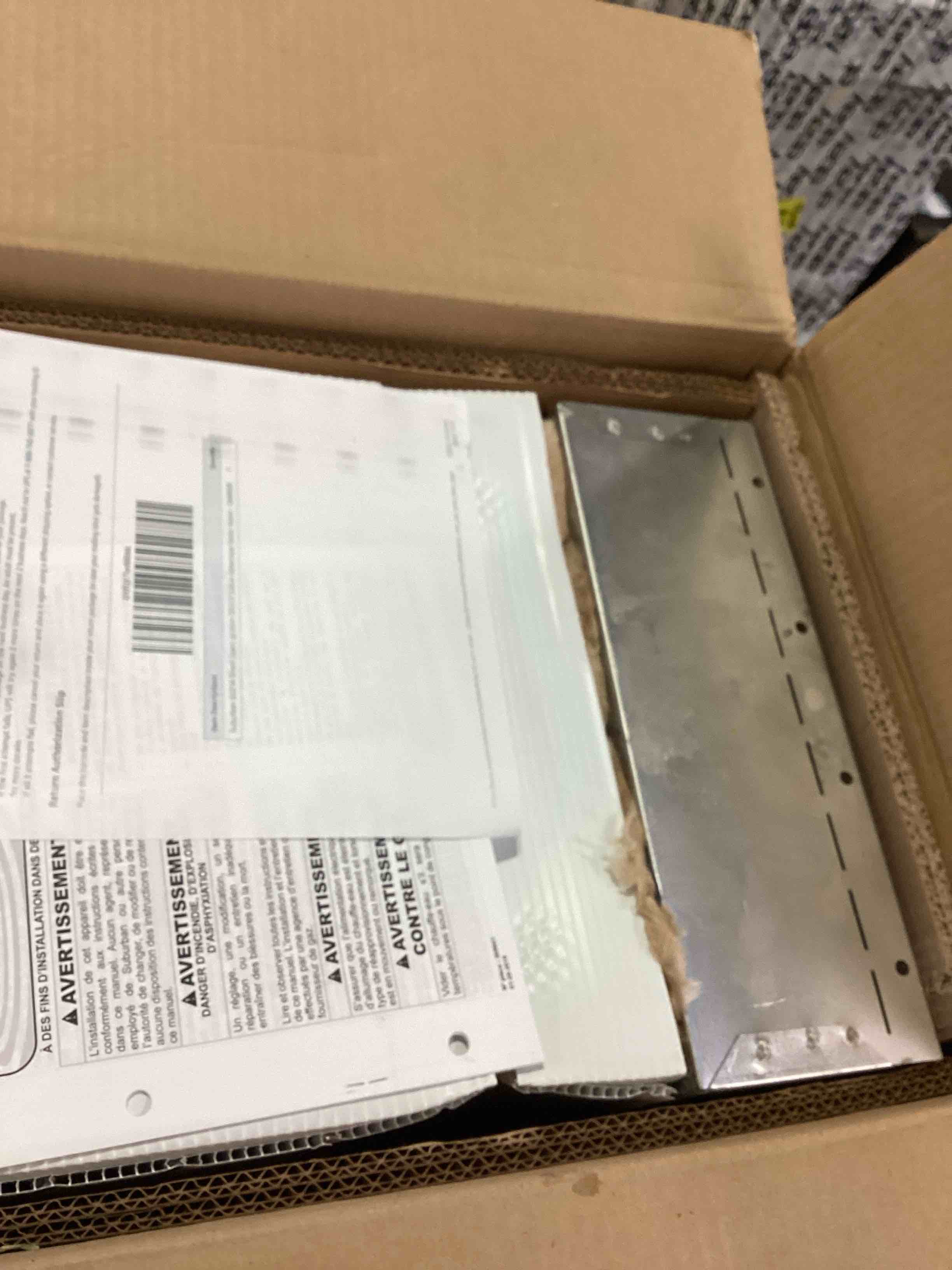 https://s3.amazonaws.com/lotting-images-prod/bidfta/RED5968694_1708696123684.jpeg