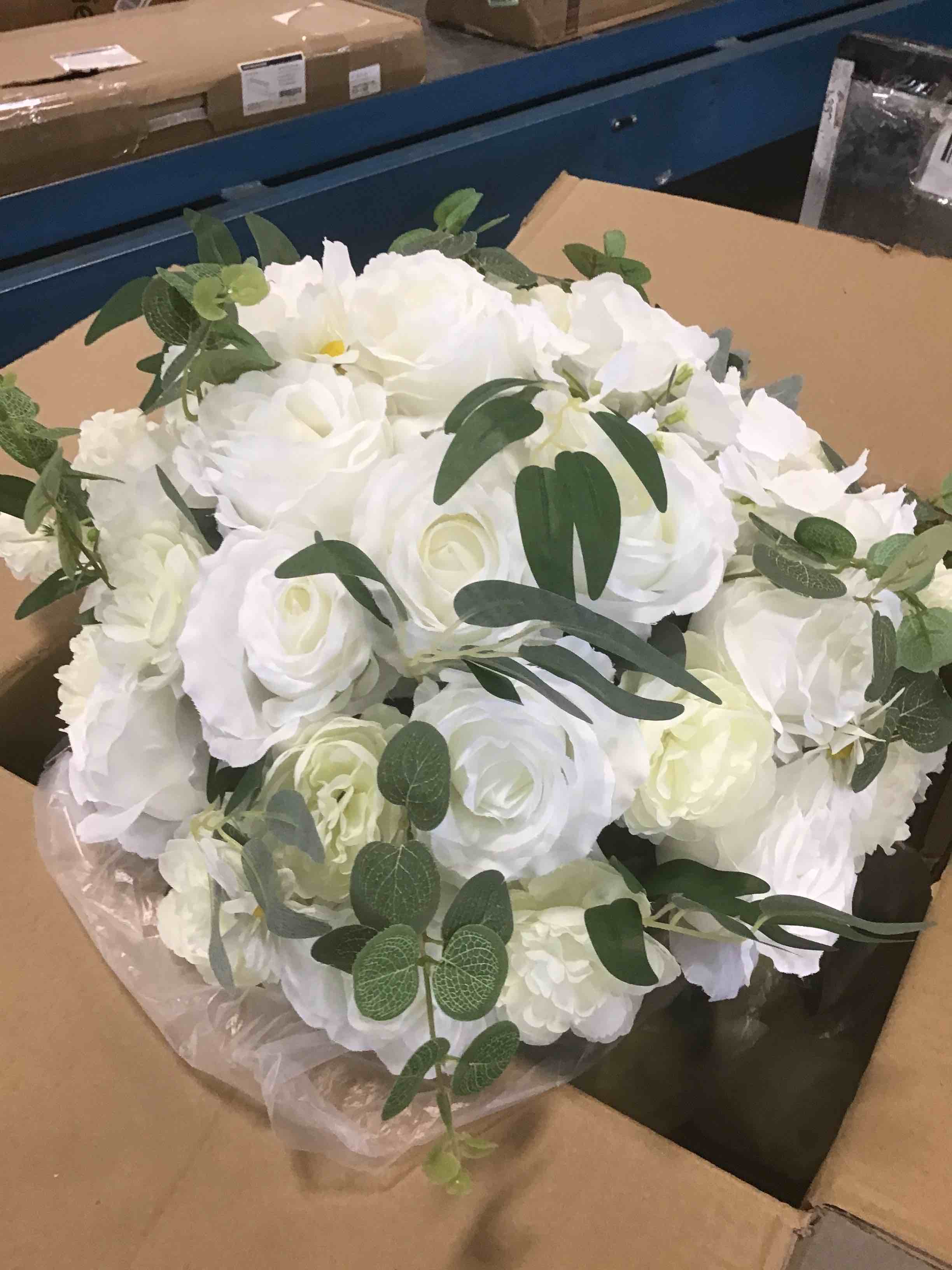 https://s3.amazonaws.com/lotting-images-prod/bidfta/RED5969516_1707918440811.jpeg