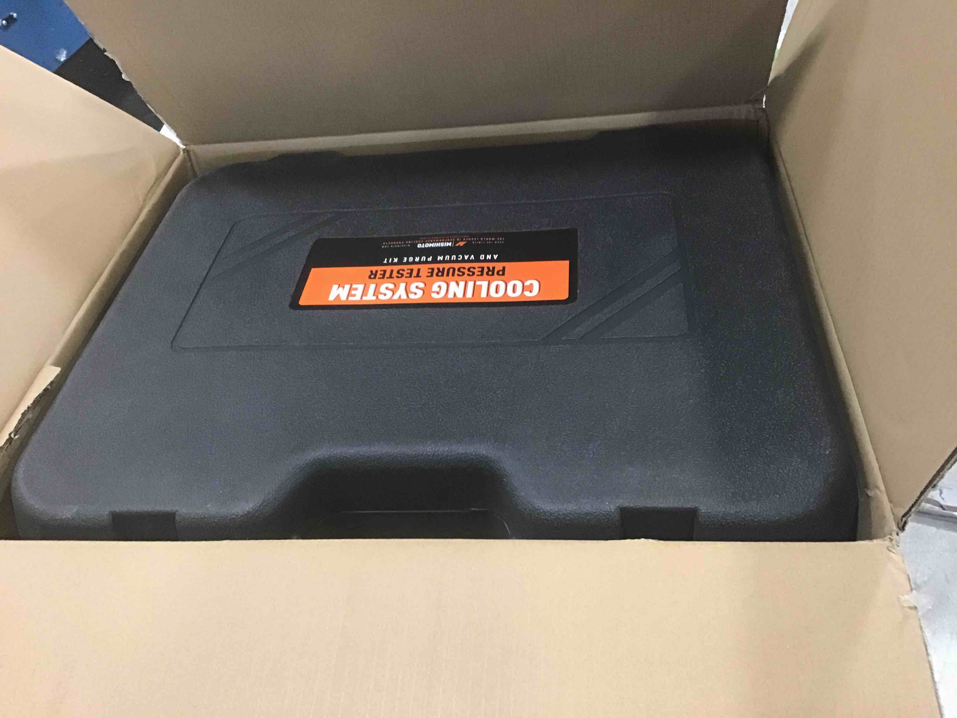https://s3.amazonaws.com/lotting-images-prod/bidfta/RED5969533_1707919959210.jpeg