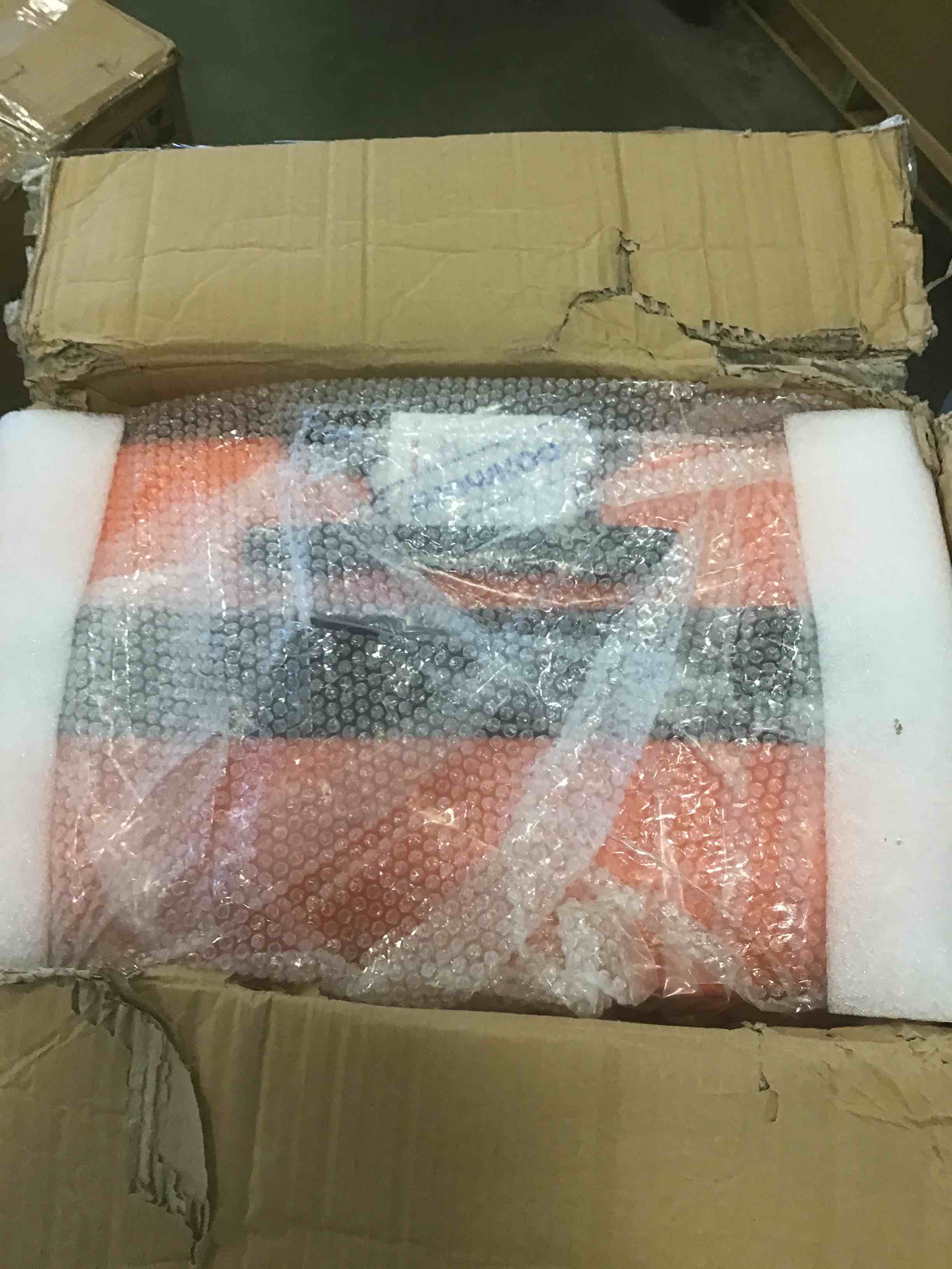 https://s3.amazonaws.com/lotting-images-prod/bidfta/RED5969709_1707940525293.jpeg