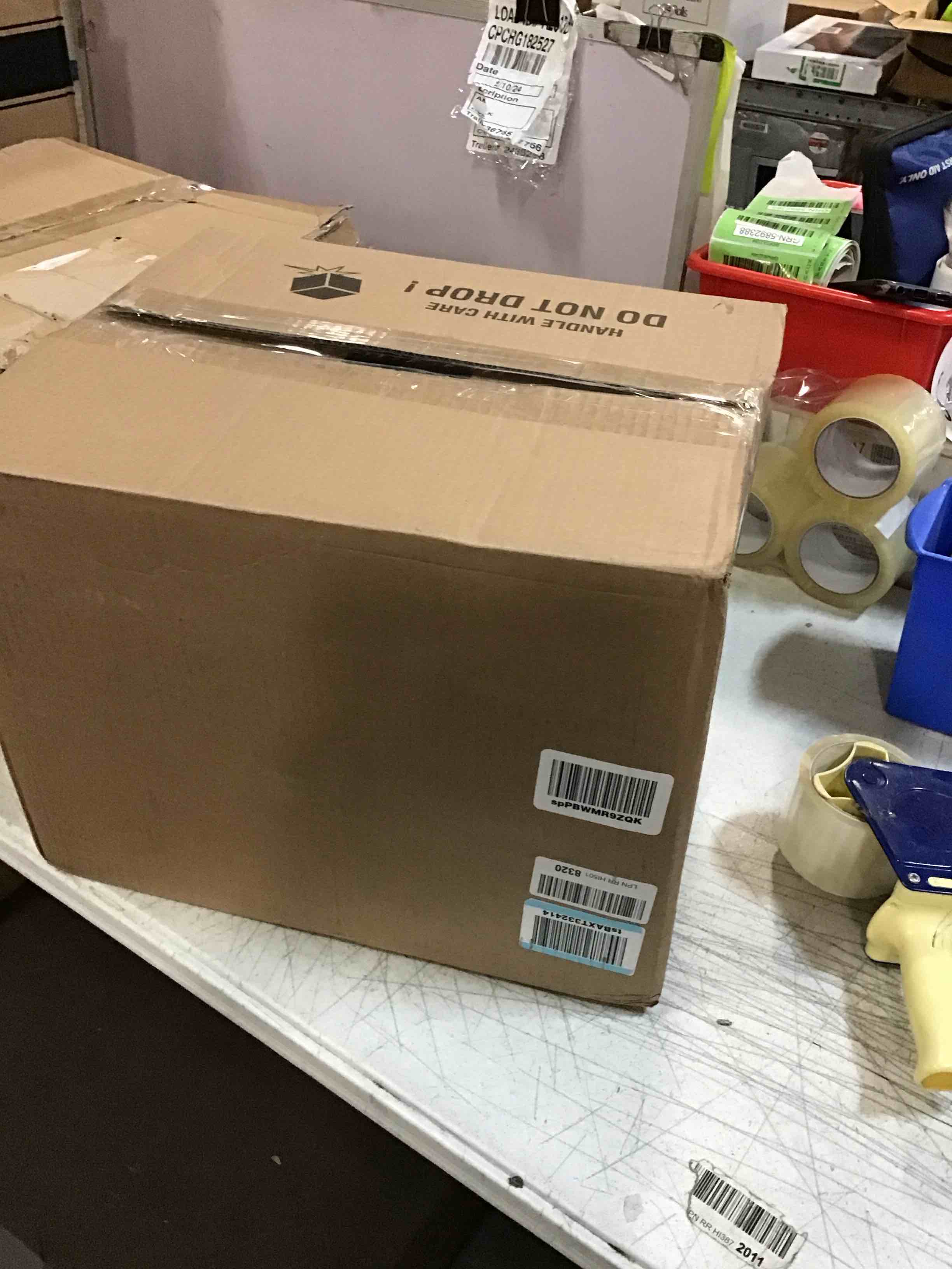 https://s3.amazonaws.com/lotting-images-prod/bidfta/RED5969864_1708024102661.jpeg