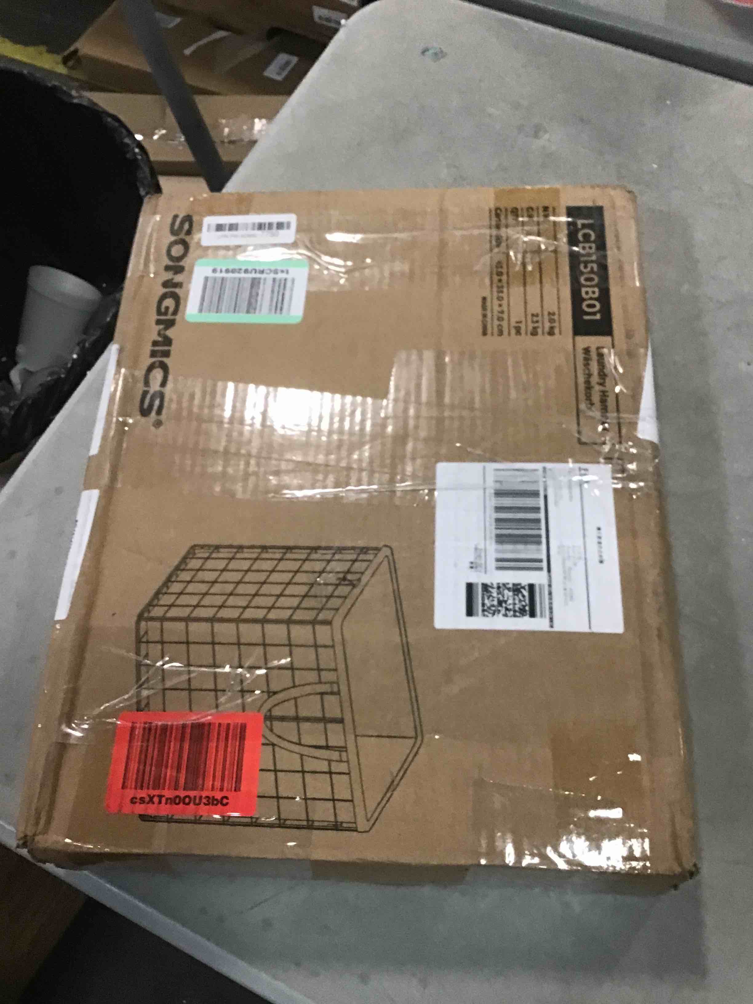 https://s3.amazonaws.com/lotting-images-prod/bidfta/RED5970009_1708093285160.jpeg