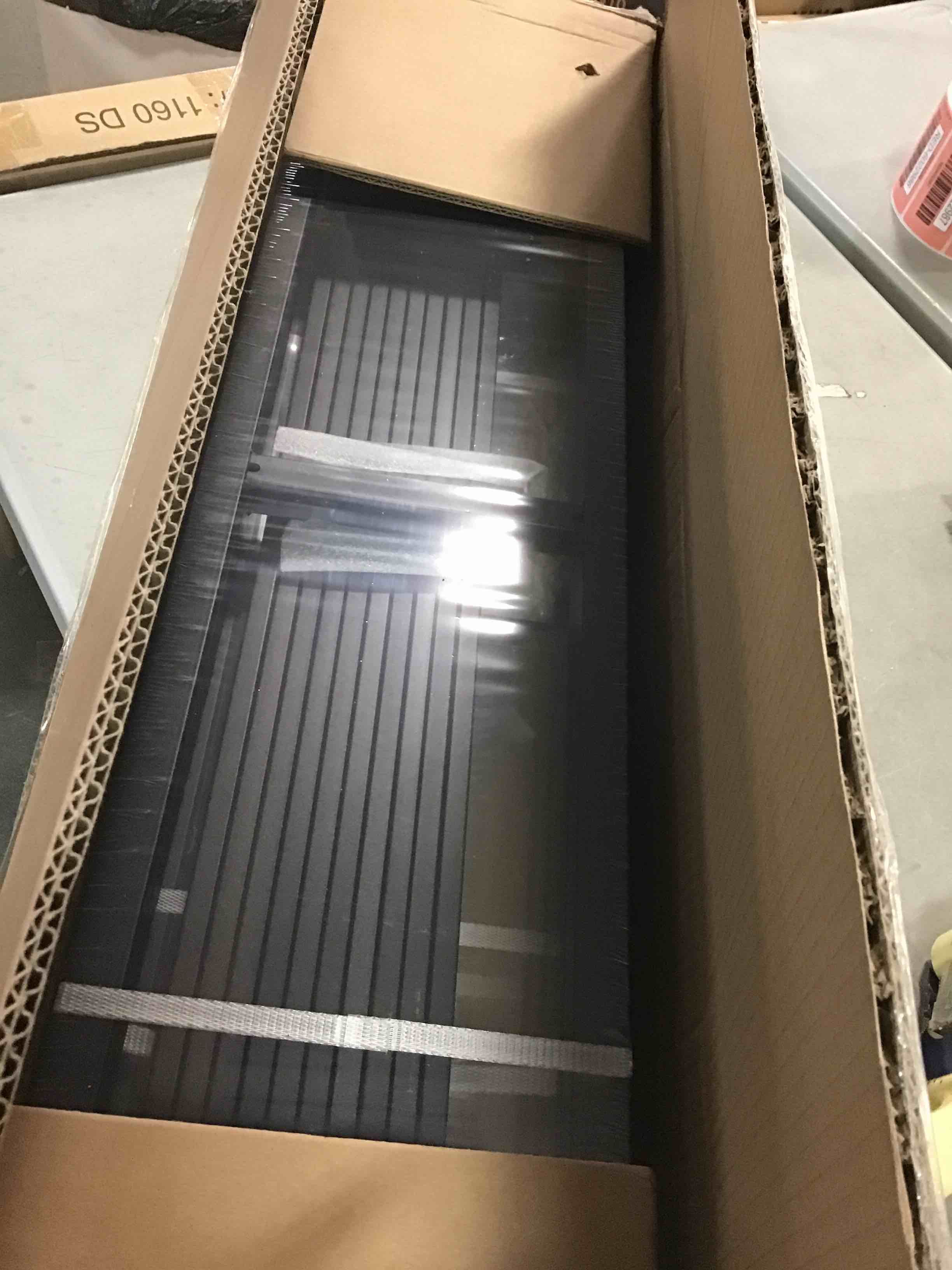 https://s3.amazonaws.com/lotting-images-prod/bidfta/RED5970012_1708093512973.jpeg