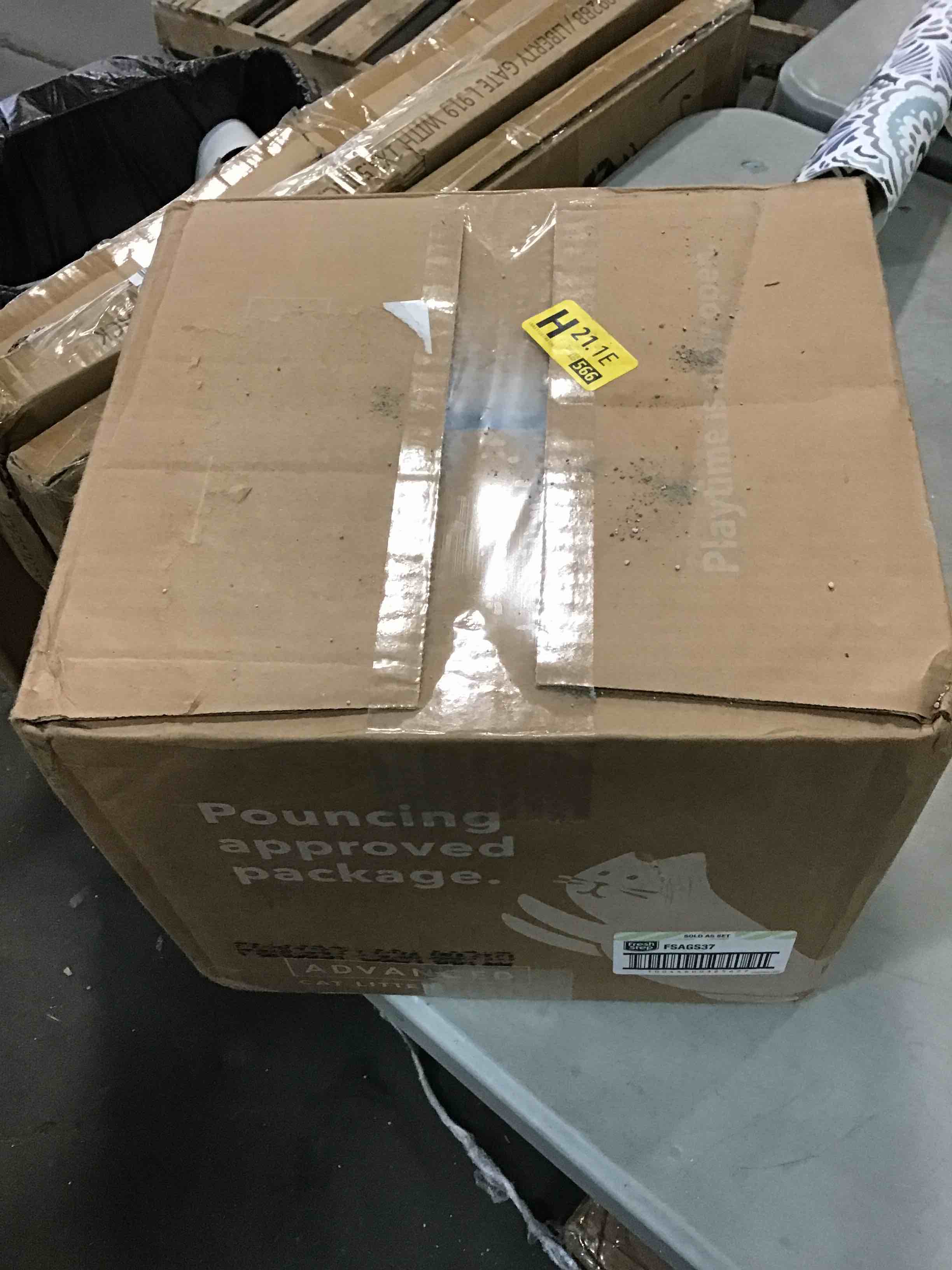 https://s3.amazonaws.com/lotting-images-prod/bidfta/RED5970113_1708109262584.jpeg