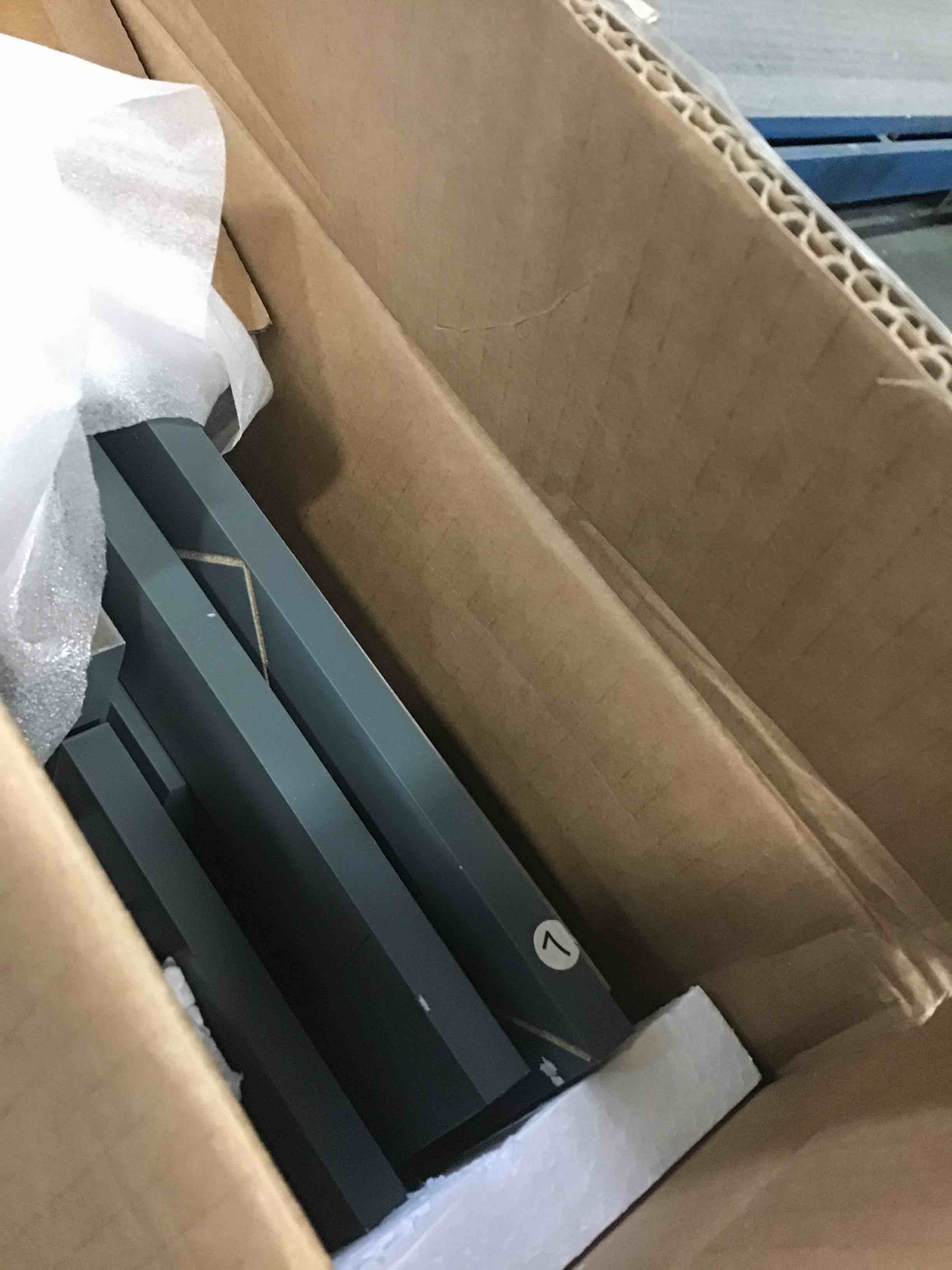https://s3.amazonaws.com/lotting-images-prod/bidfta/RED5970347_1708366863151.jpeg