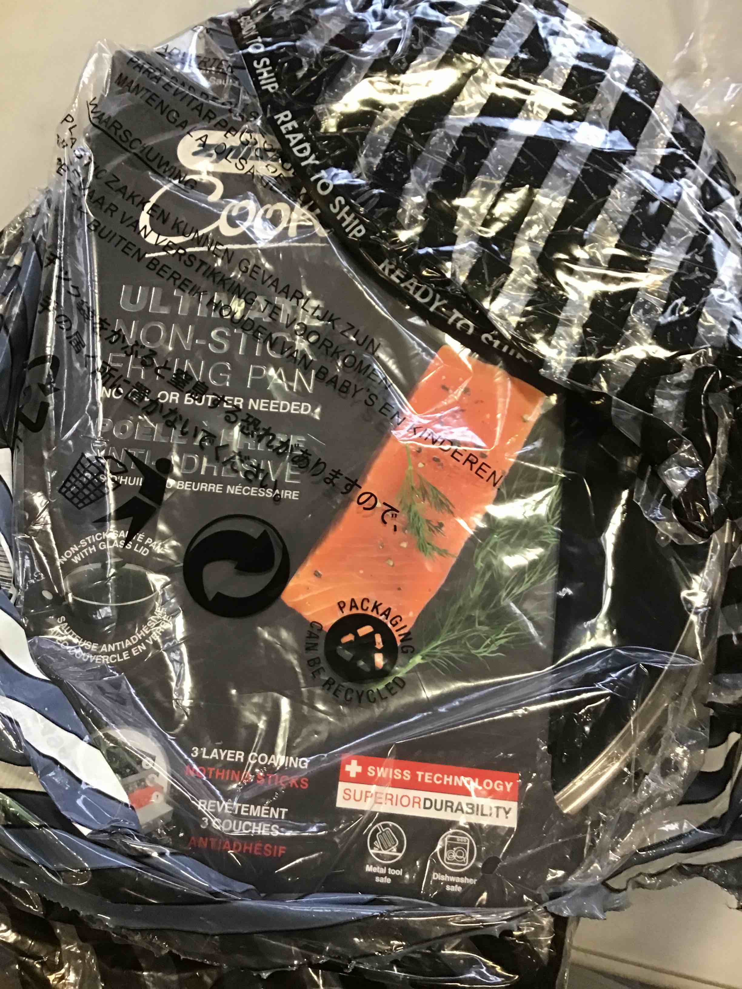 https://s3.amazonaws.com/lotting-images-prod/bidfta/RED5970504_1707746406080.jpeg