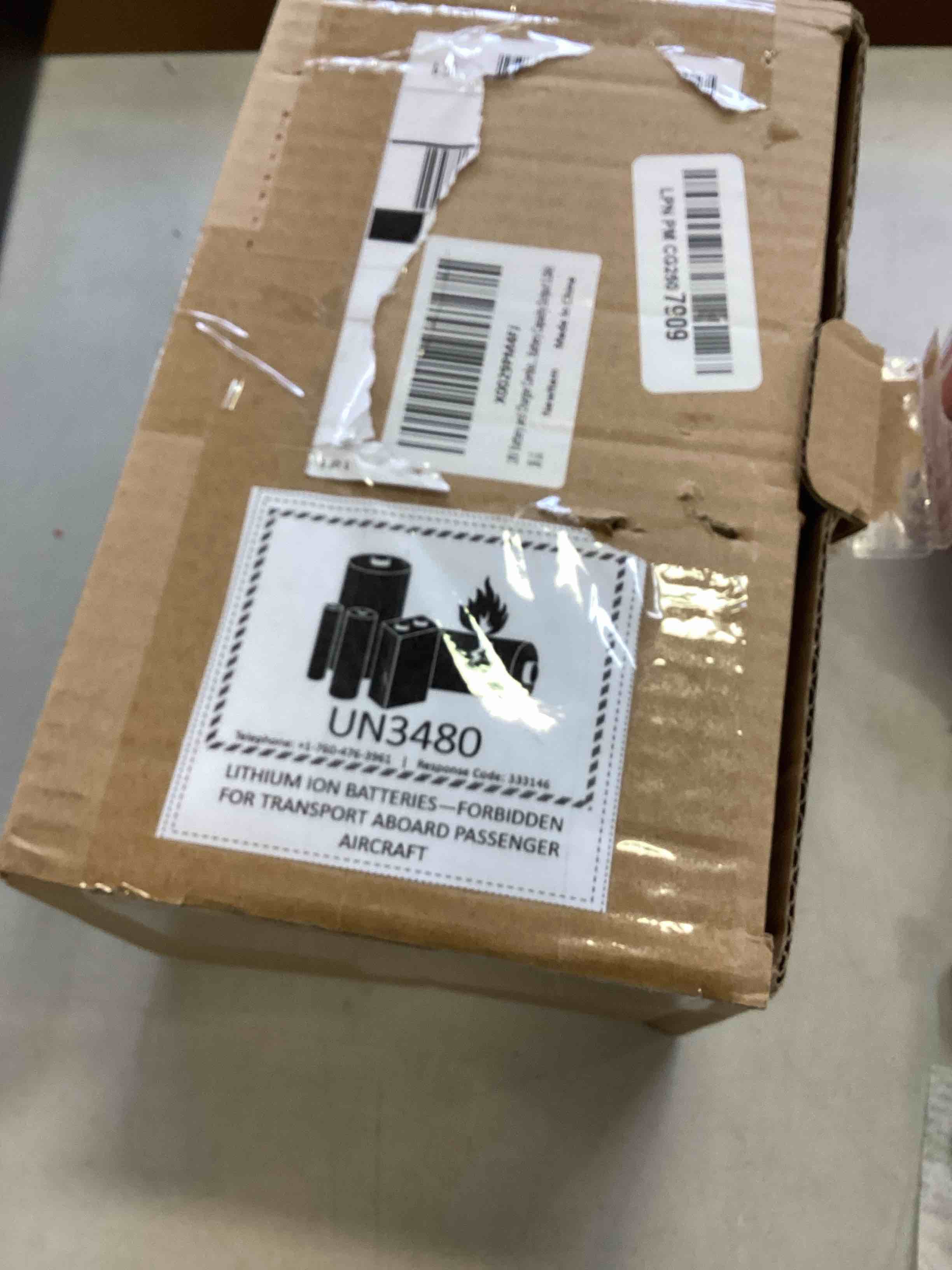 https://s3.amazonaws.com/lotting-images-prod/bidfta/RED5971300_1708010765589.jpeg