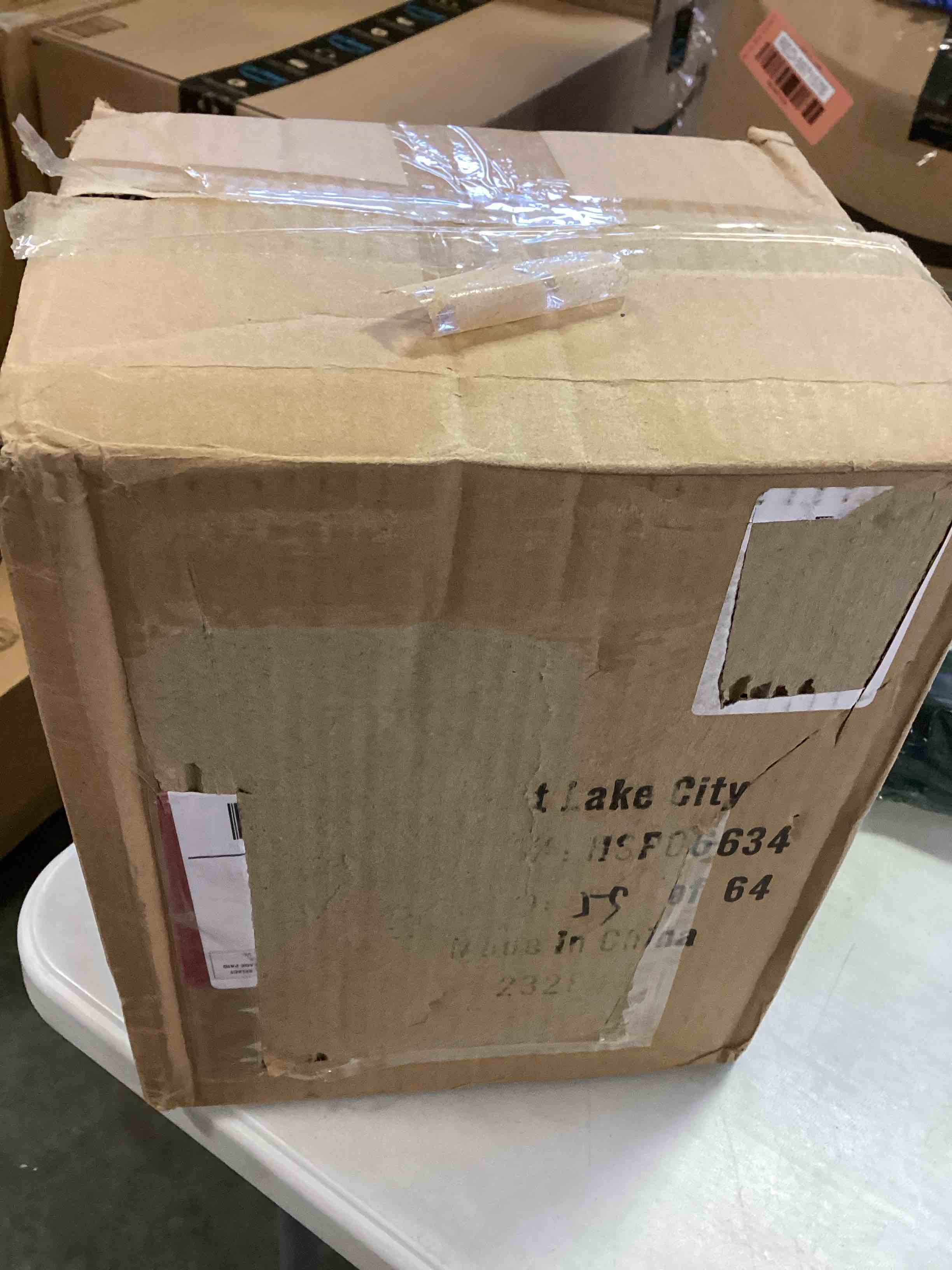 https://s3.amazonaws.com/lotting-images-prod/bidfta/RED5971596_1708178031453.jpeg