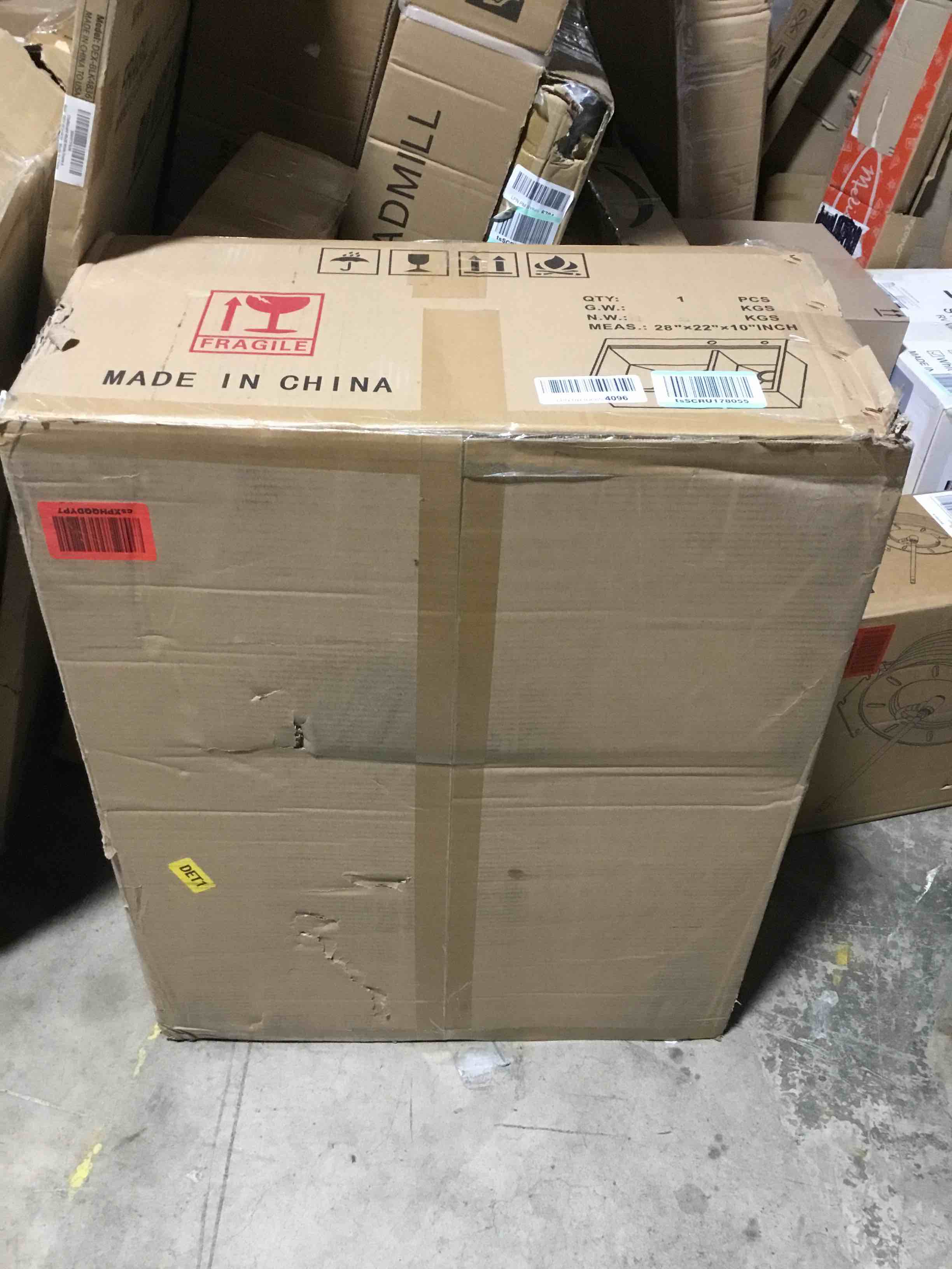 https://s3.amazonaws.com/lotting-images-prod/bidfta/RED5973058_1711641071000.jpeg