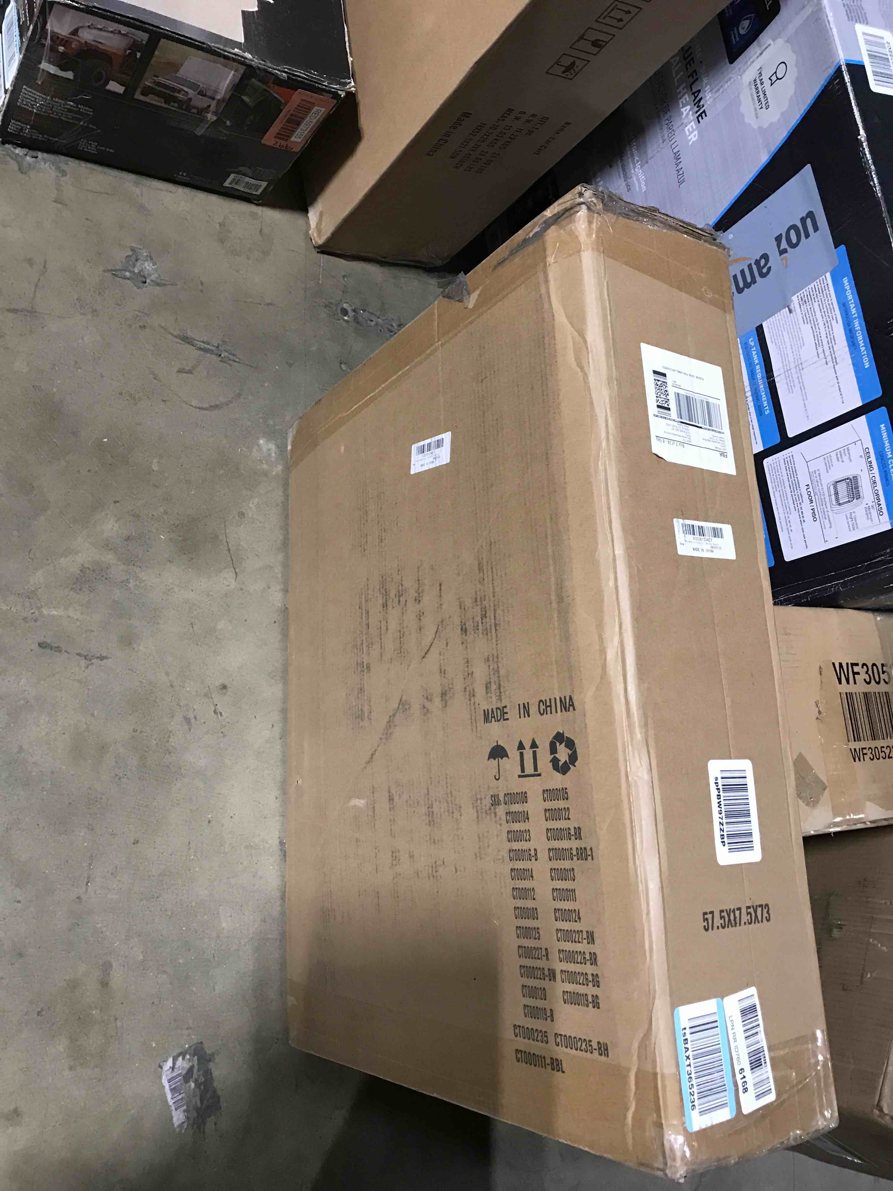 https://s3.amazonaws.com/lotting-images-prod/bidfta/RED5973149_1711648310368.jpeg