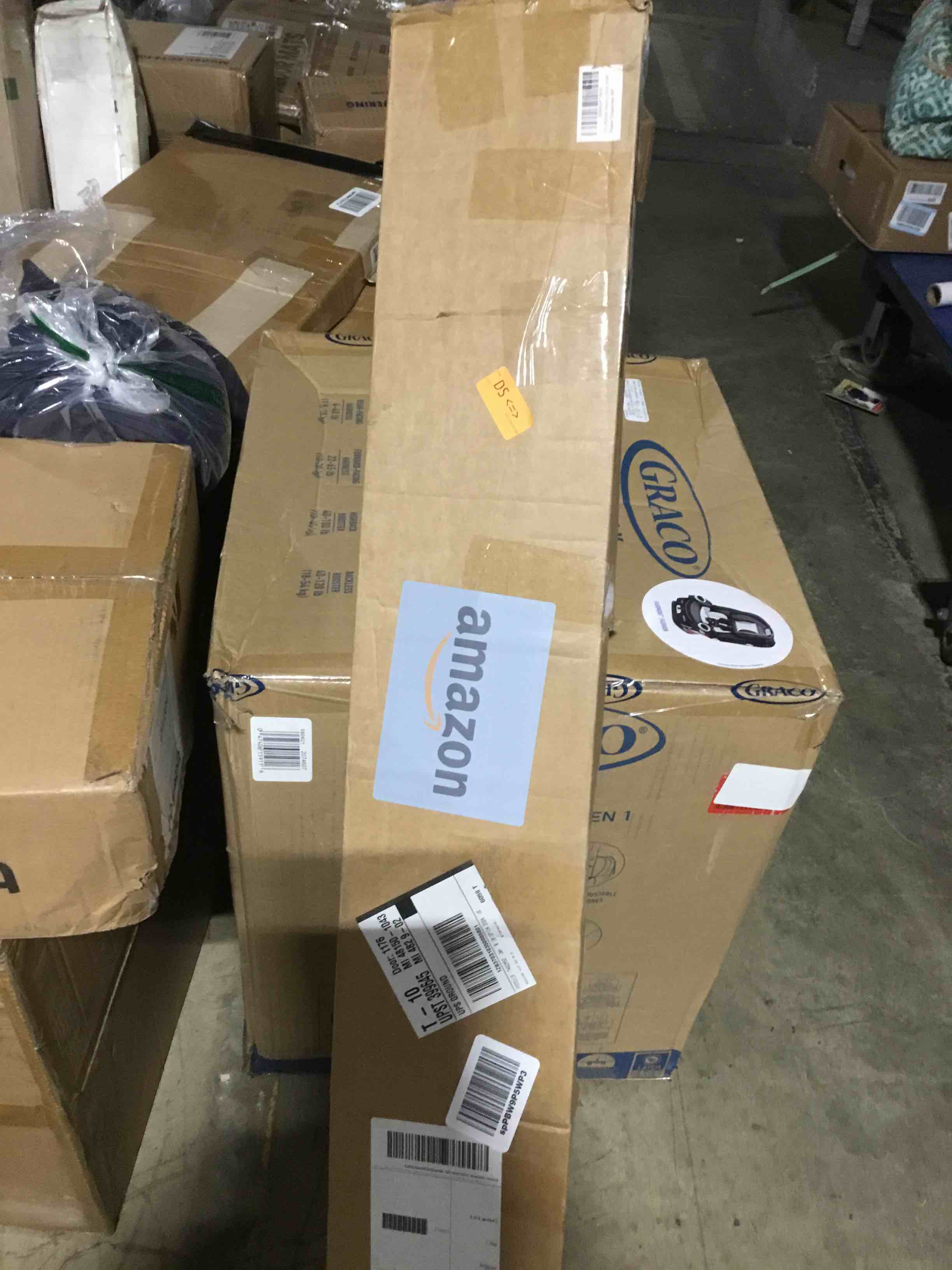 https://s3.amazonaws.com/lotting-images-prod/bidfta/RED5973201_1711716253916.jpeg