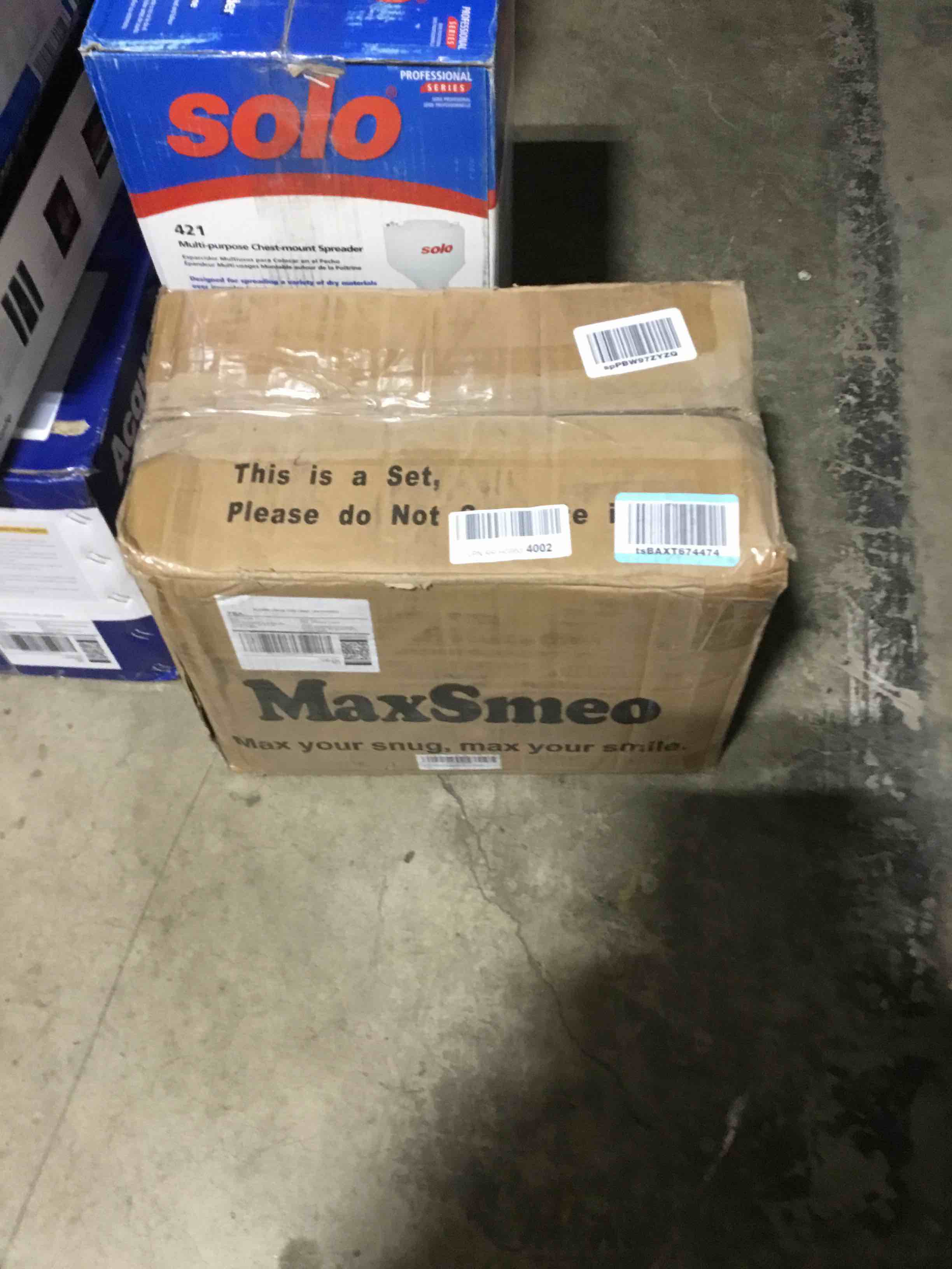 https://s3.amazonaws.com/lotting-images-prod/bidfta/RED5973209_1711715987607.jpeg