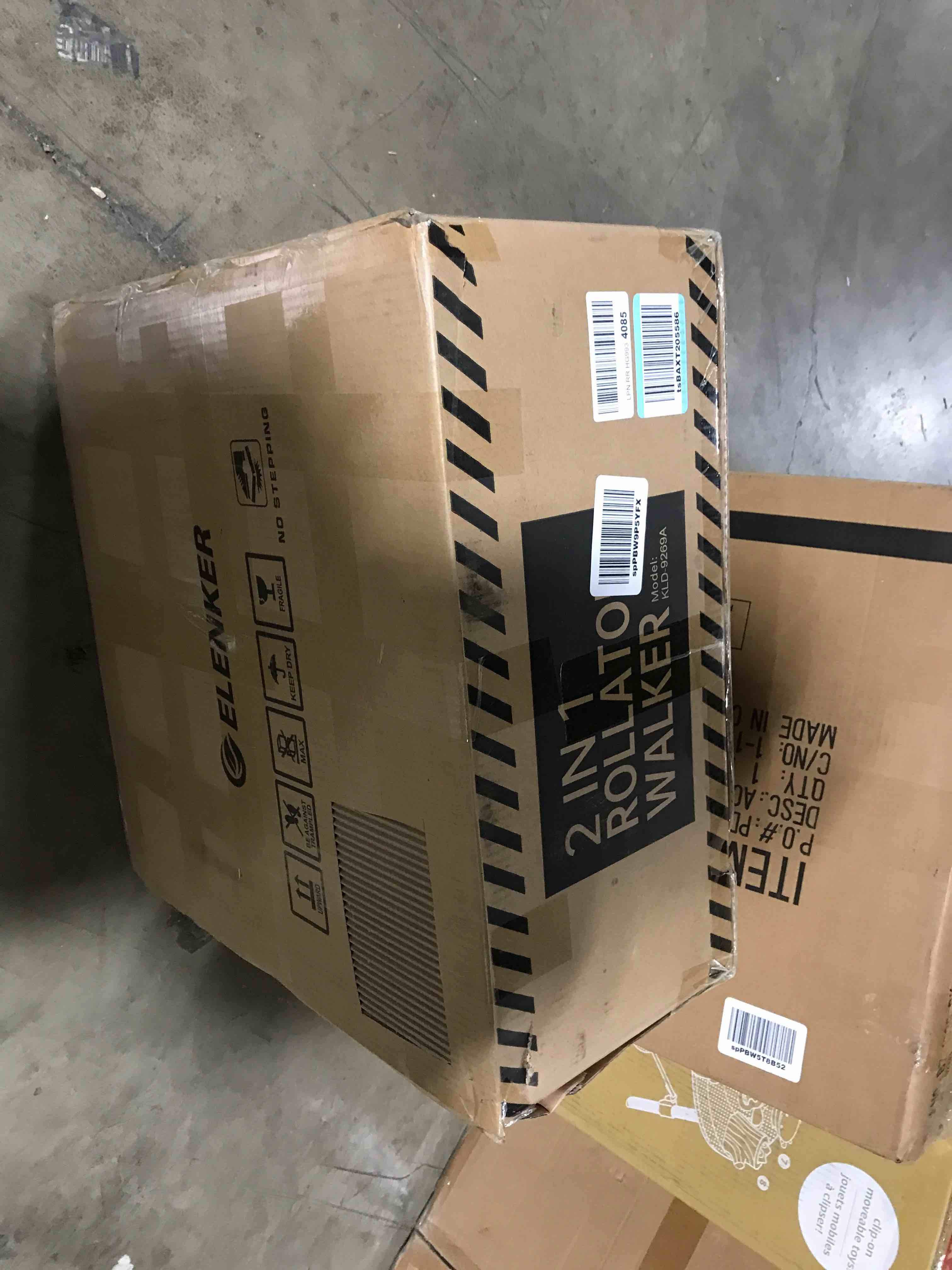 https://s3.amazonaws.com/lotting-images-prod/bidfta/RED5973212_1711716930787.jpeg