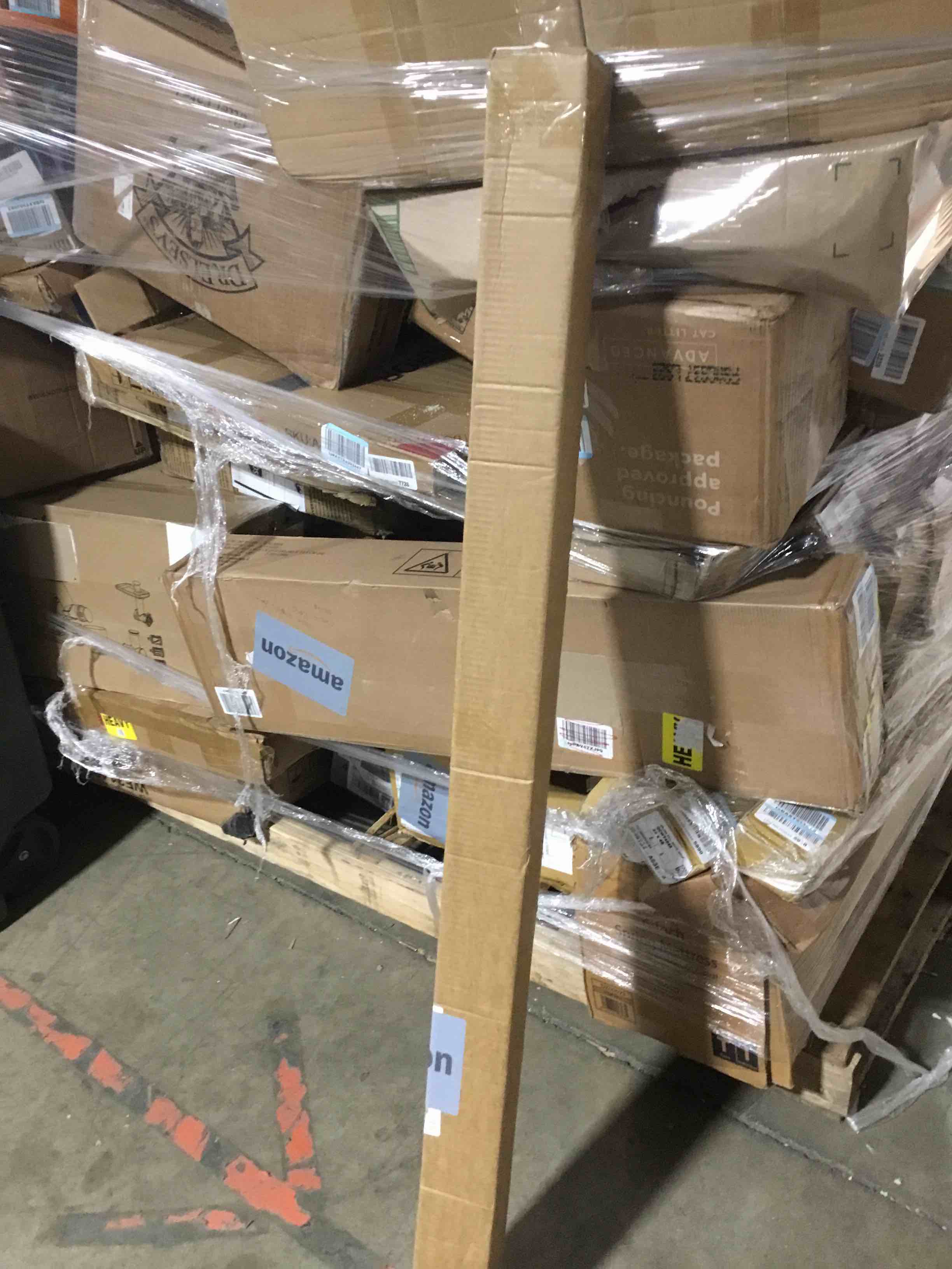 https://s3.amazonaws.com/lotting-images-prod/bidfta/RED5975405_1709581276452.jpeg