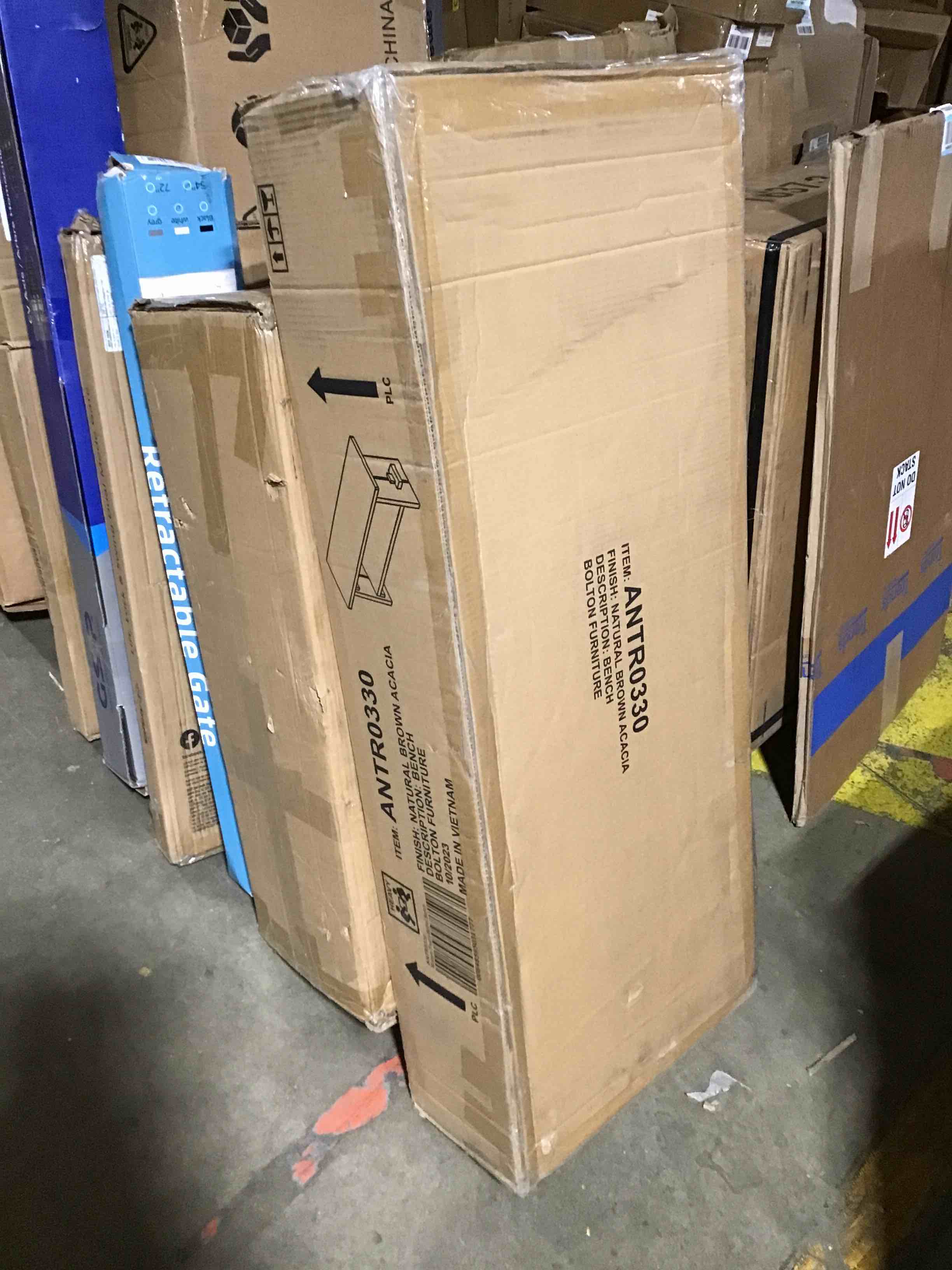 https://s3.amazonaws.com/lotting-images-prod/bidfta/RED5975504_1709580965654.jpeg