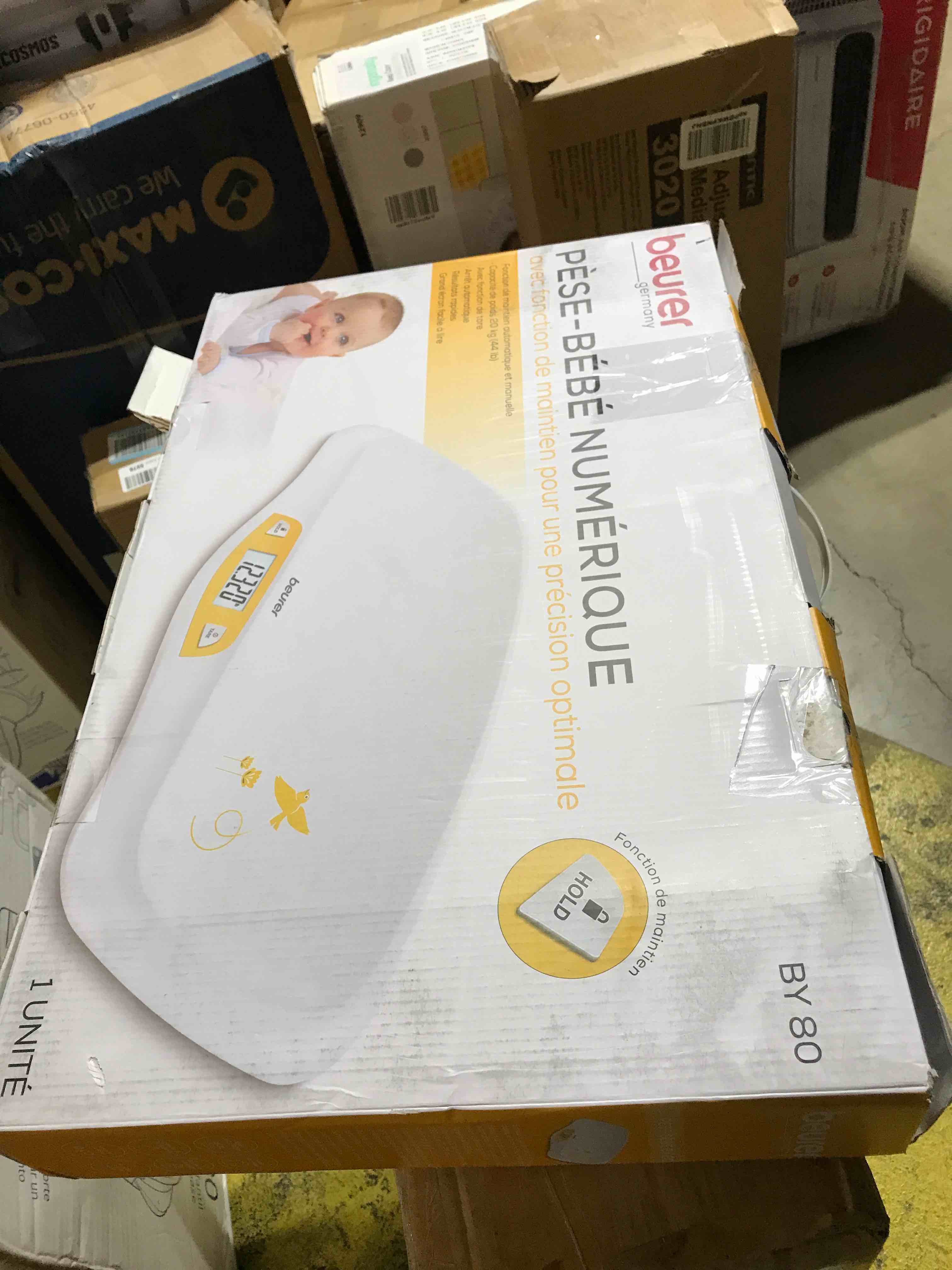 https://s3.amazonaws.com/lotting-images-prod/bidfta/RED5975868_1709759452875.jpeg