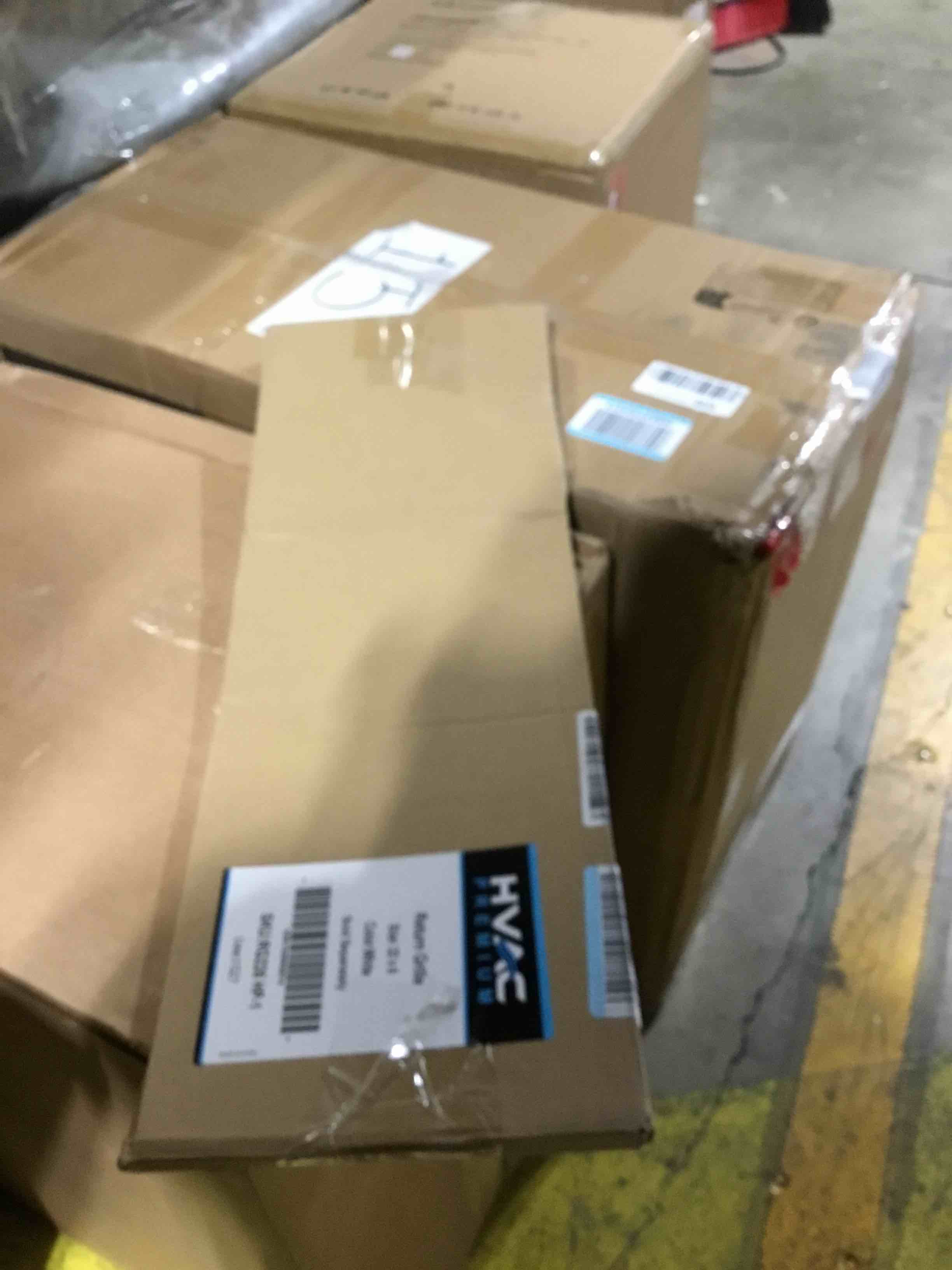 https://s3.amazonaws.com/lotting-images-prod/bidfta/RED5975880_1709756889469.jpeg