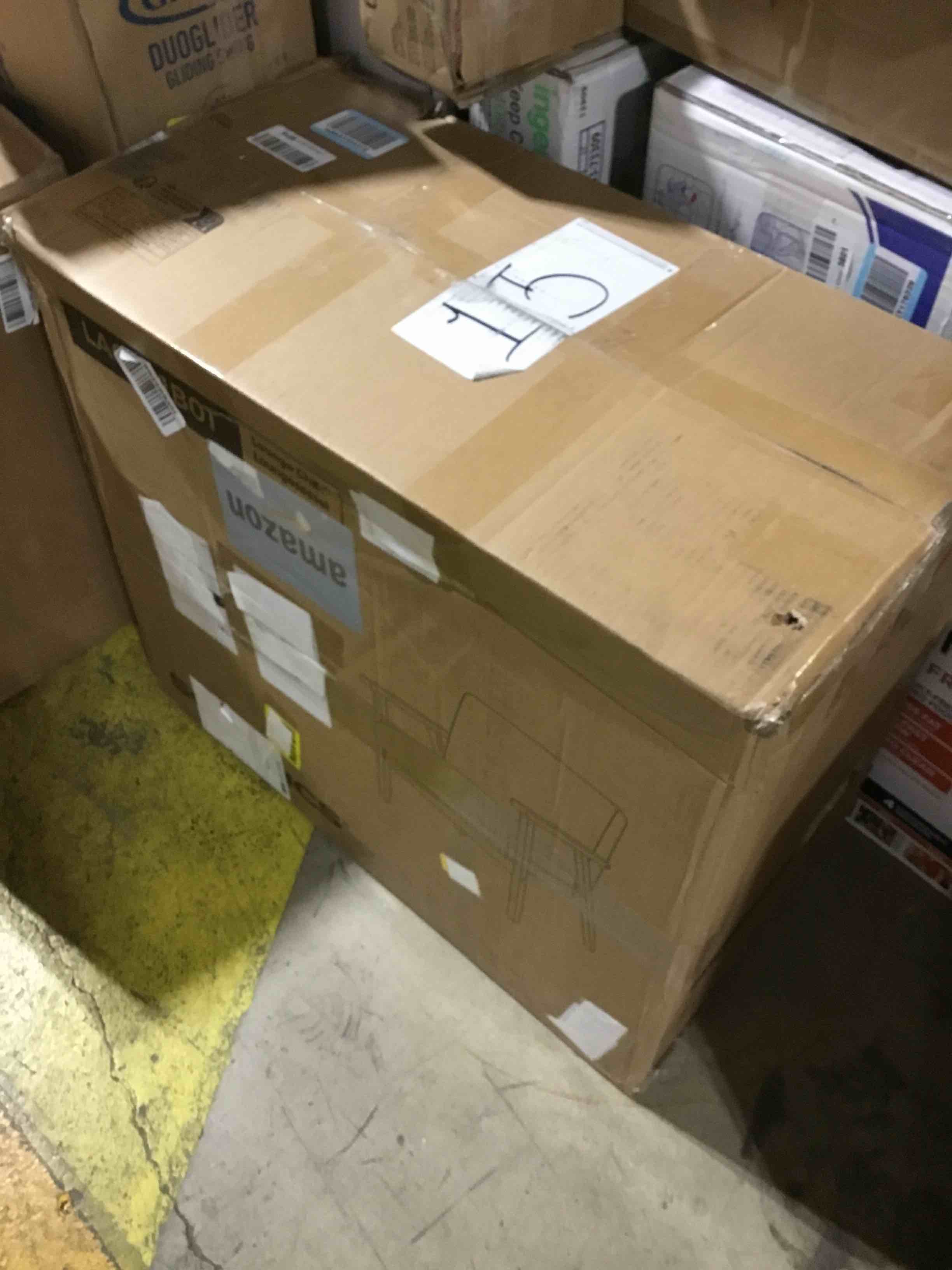 https://s3.amazonaws.com/lotting-images-prod/bidfta/RED5975882_1709756817838.jpeg